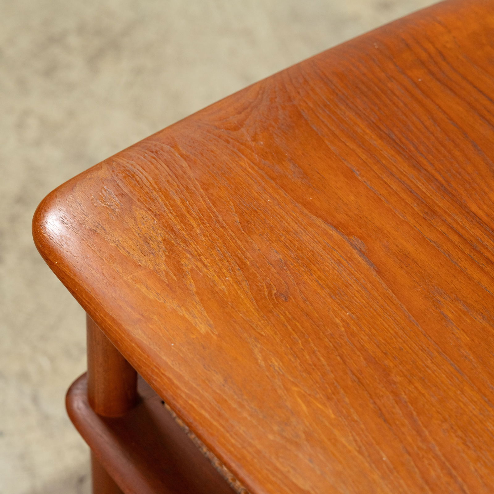 Peter Hvidt - End Tables - 9