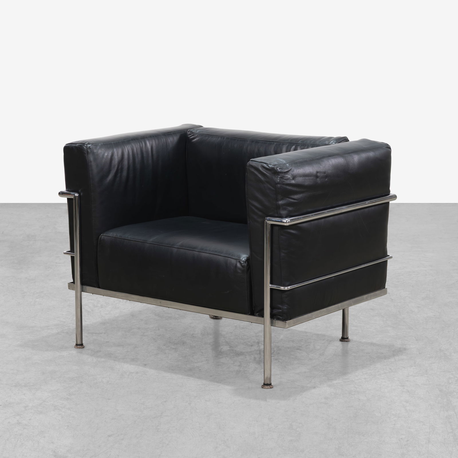 Le Corbusier (After) - LC3 Club Chair: An LC3 style leather club chair in the manner of Le Corbusier. Made in Italy. All measurements are in inches. Height x Width x Depth