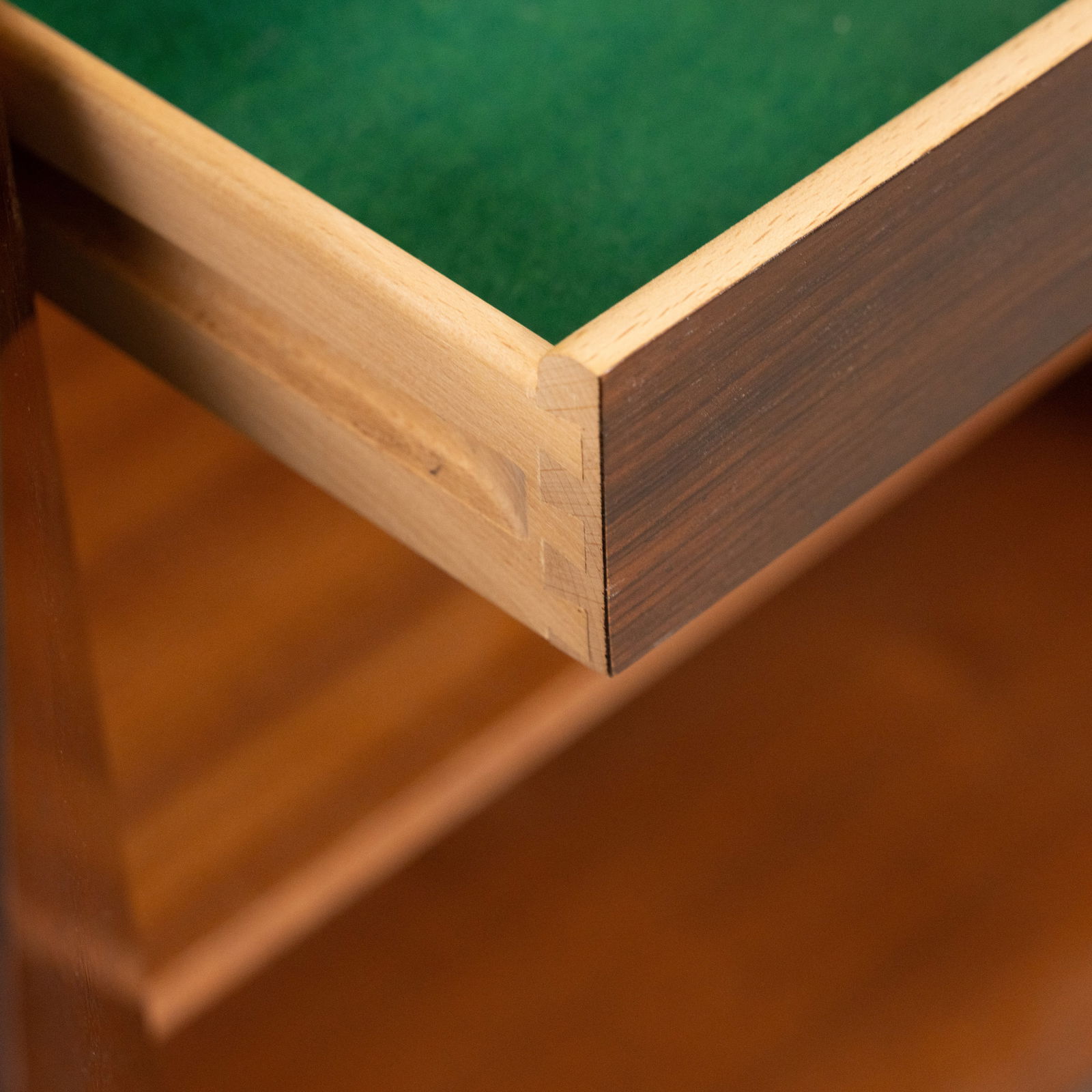 Omann Jun - Cabinet - 3