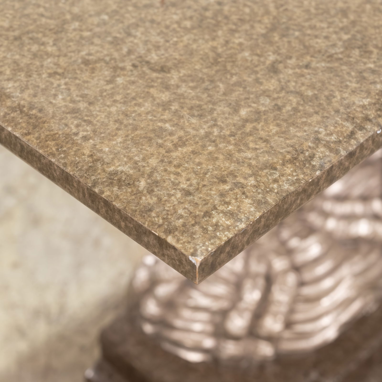 Marge Carson - Console - 2