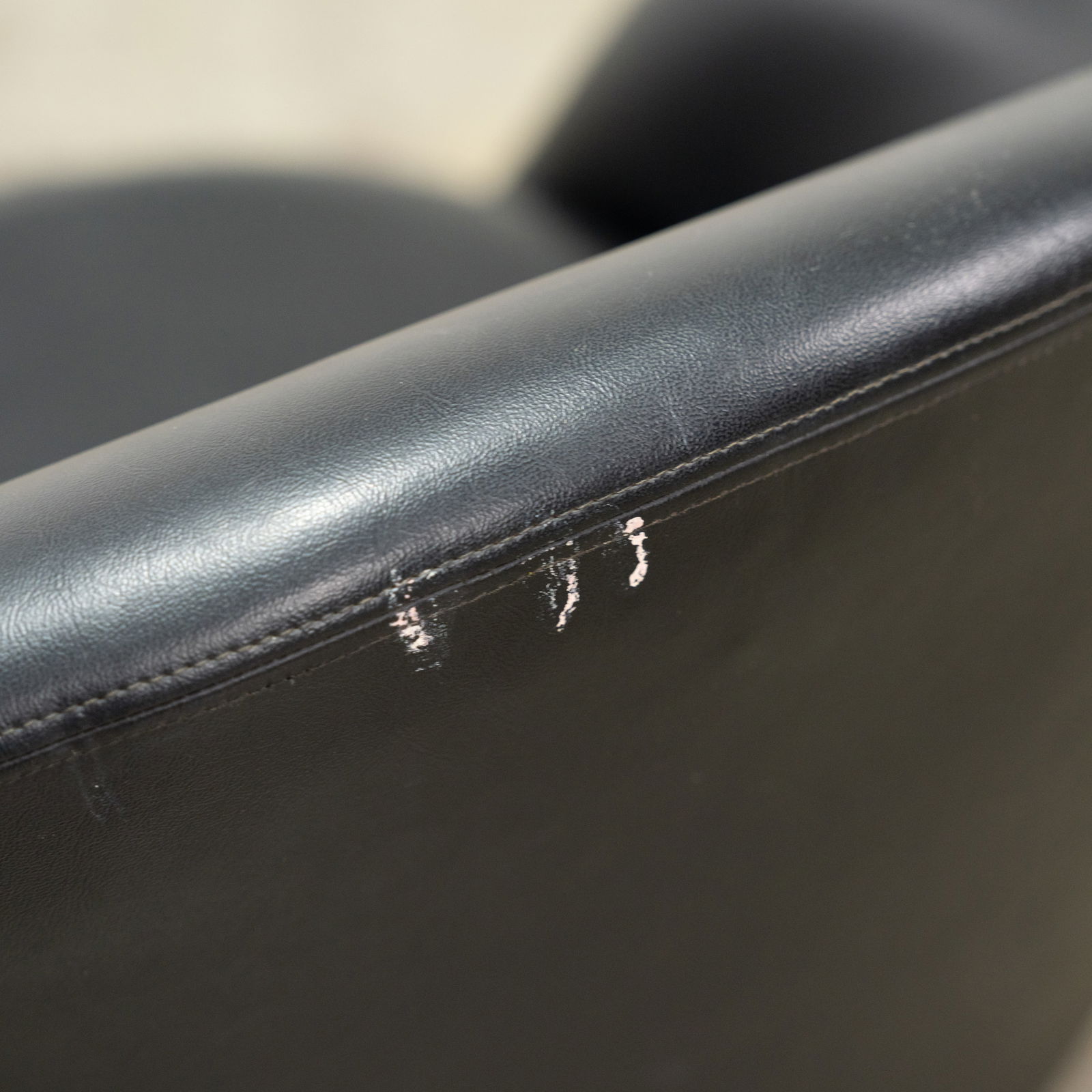 Overman - Pod Chairs - 5