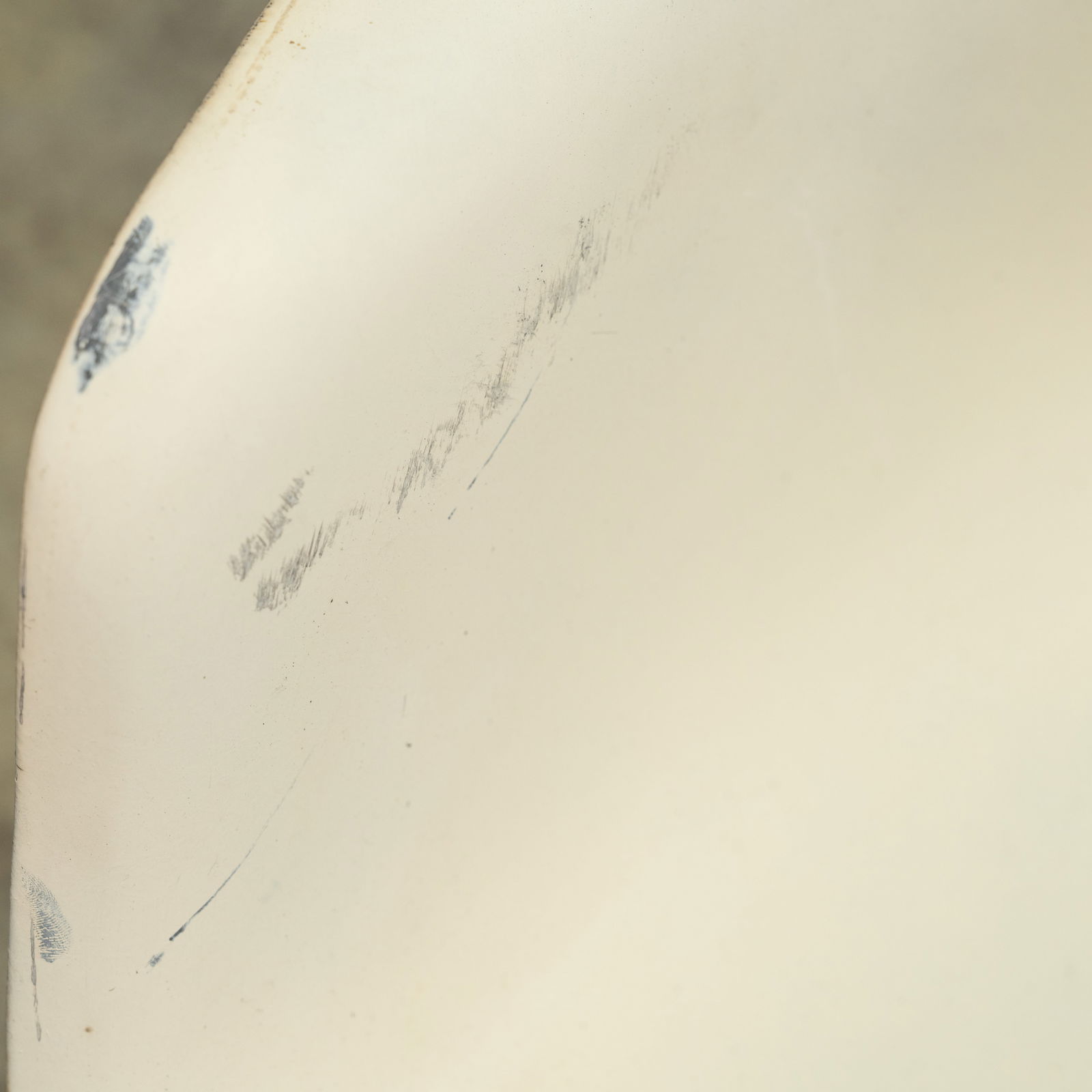 Charles & Ray Eames - Shell Chair - 2