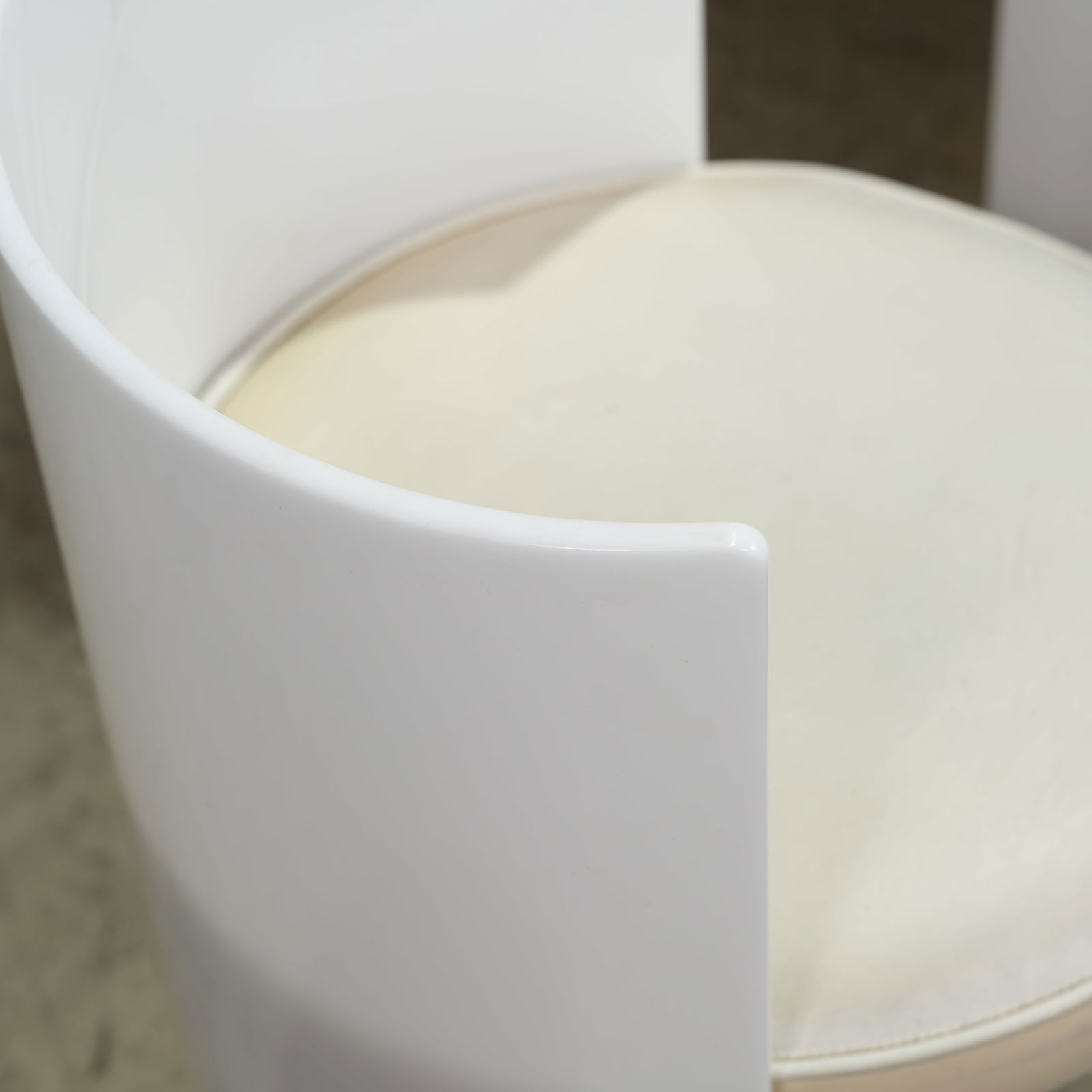 Space Age Dining Set - 7