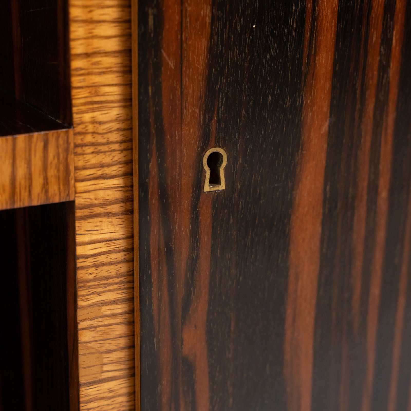 Deco Rotating Cabinet - 3