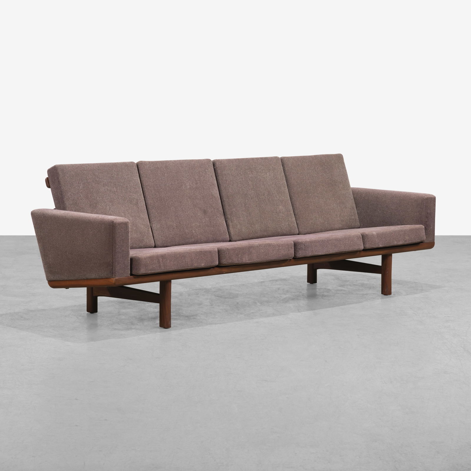 Hans Wegner - Sofa (1 of 8)