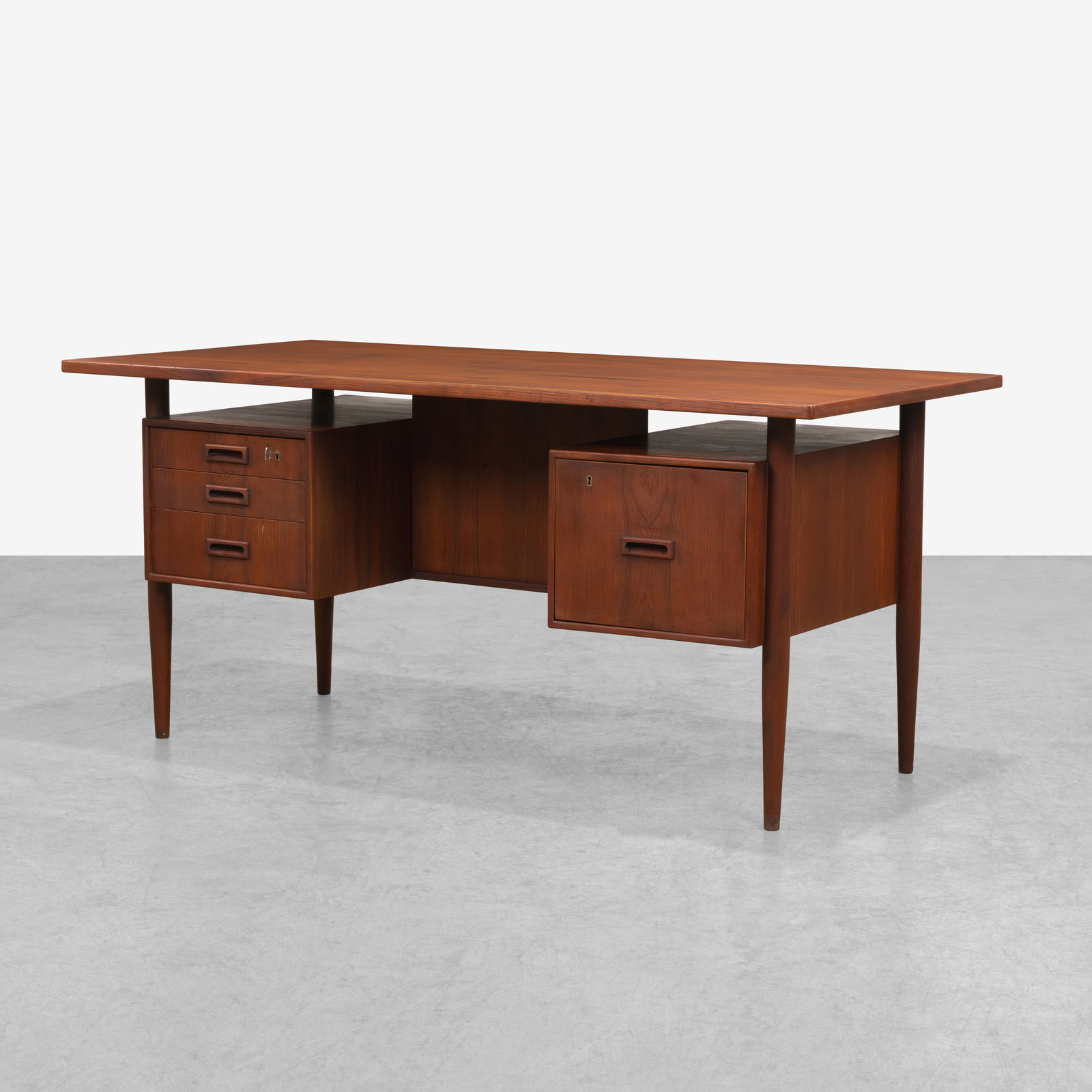 H. P. Hansen - Desk (1 of 11)