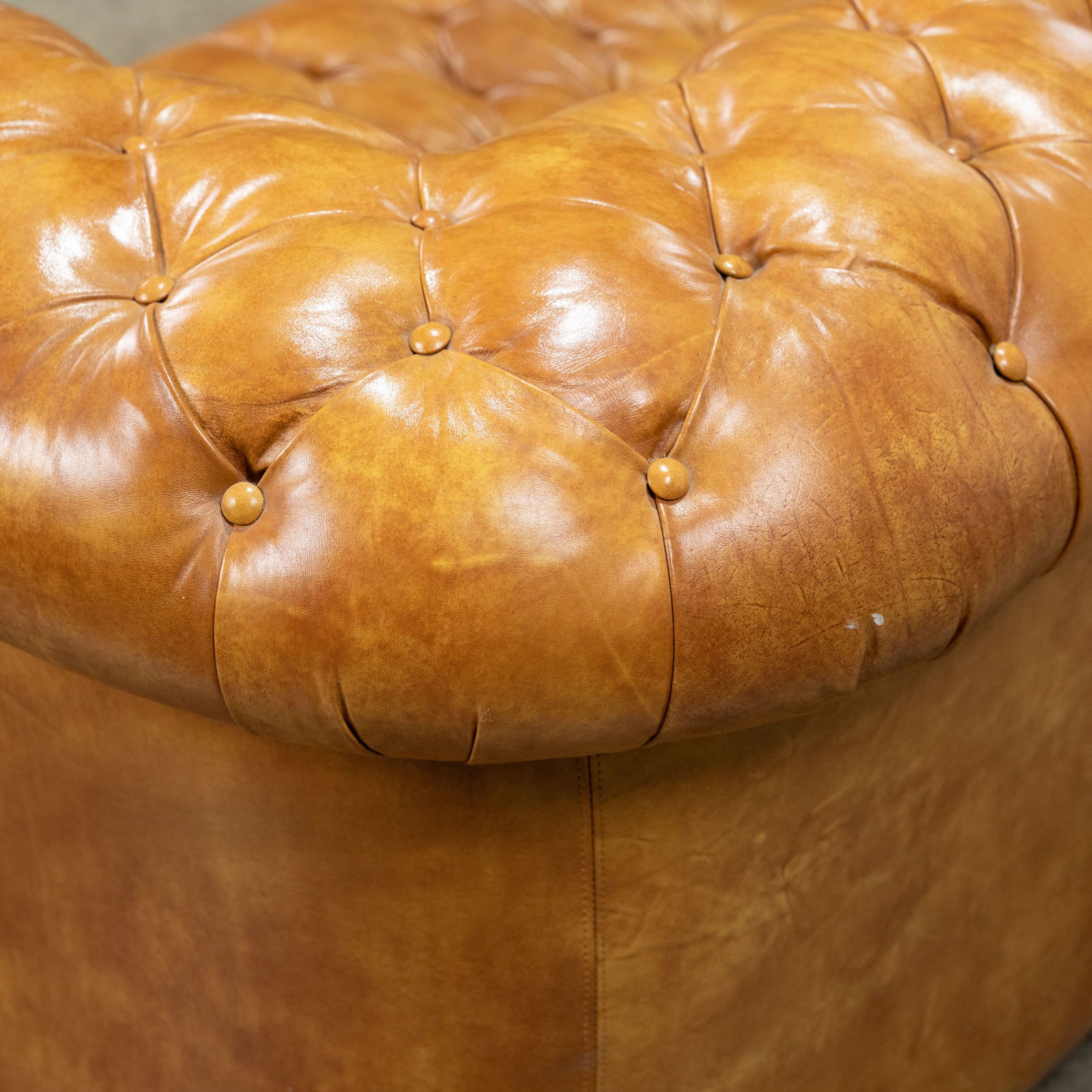Chesterfield Sofa - 4