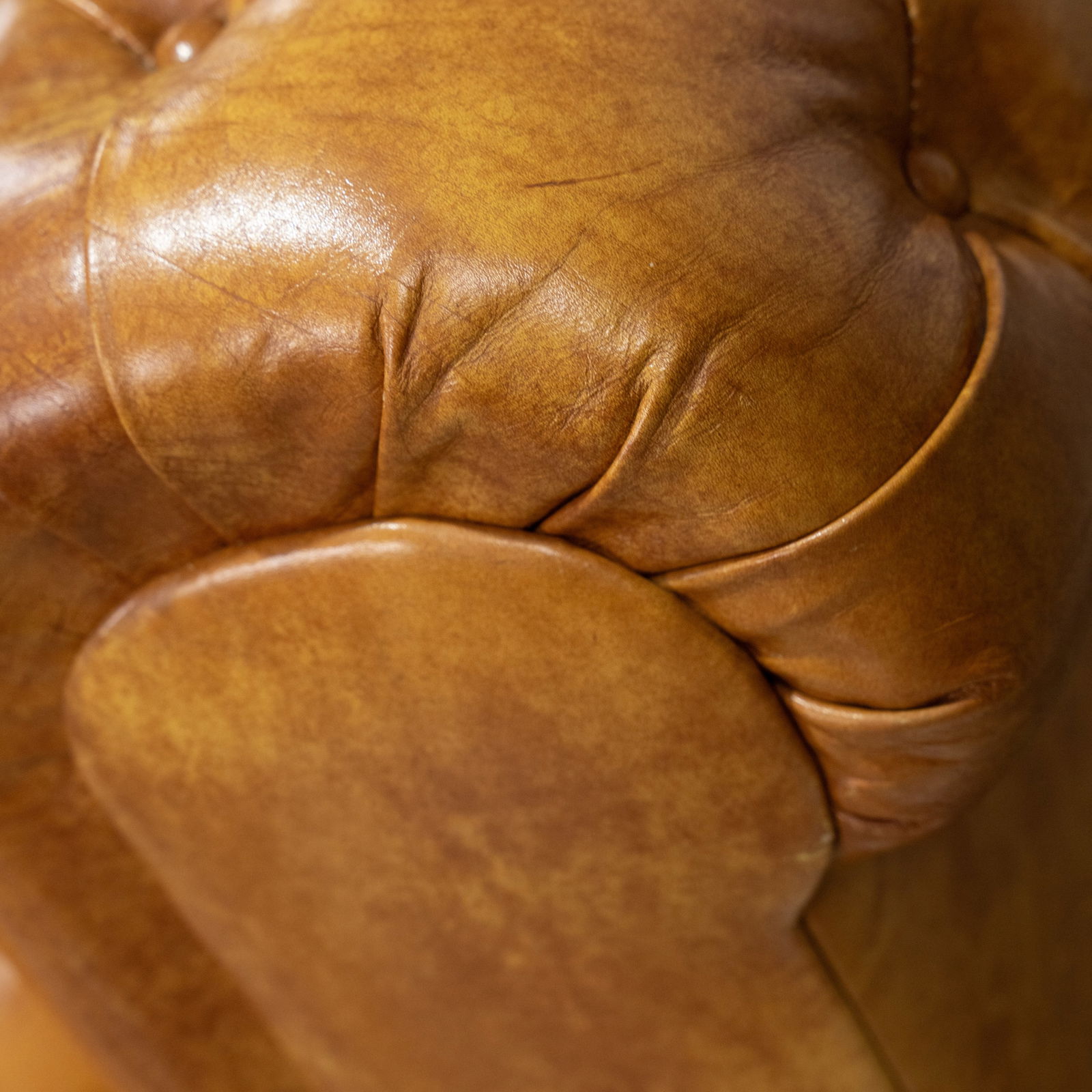 Chesterfield Sofa - 7