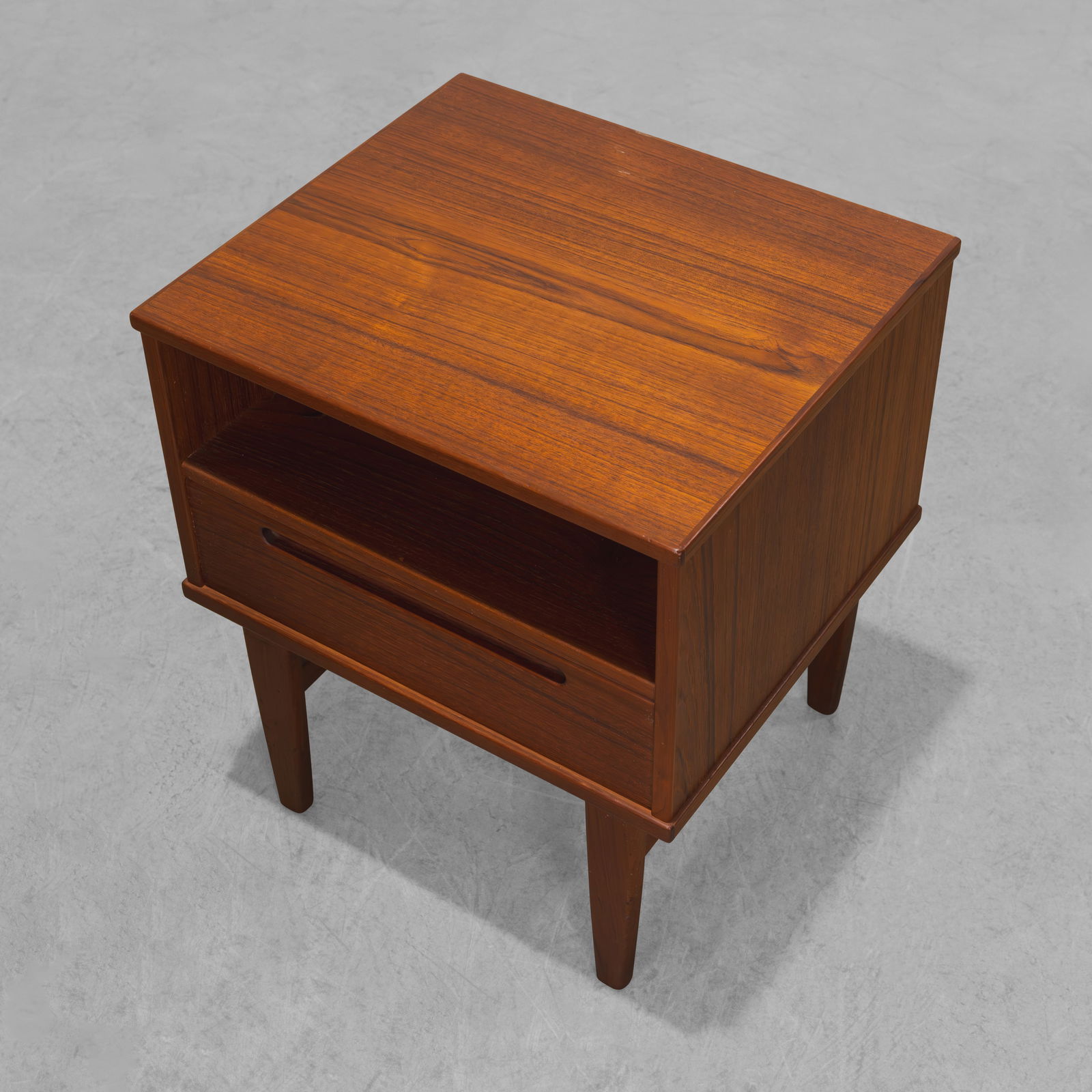 Nil Jonsson - Nightstands - 3