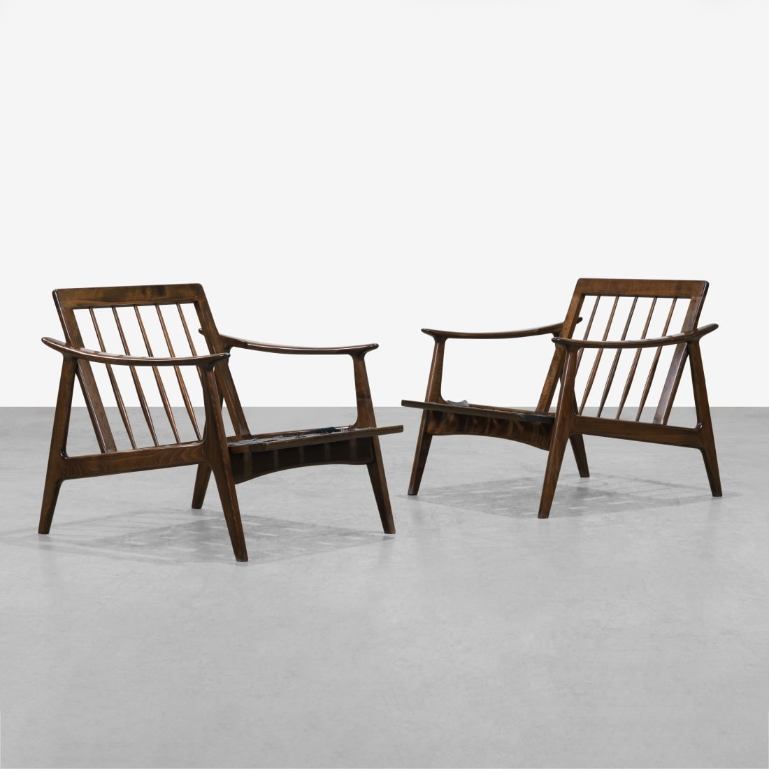 Vintage Lounge Chairs (1 of 6)