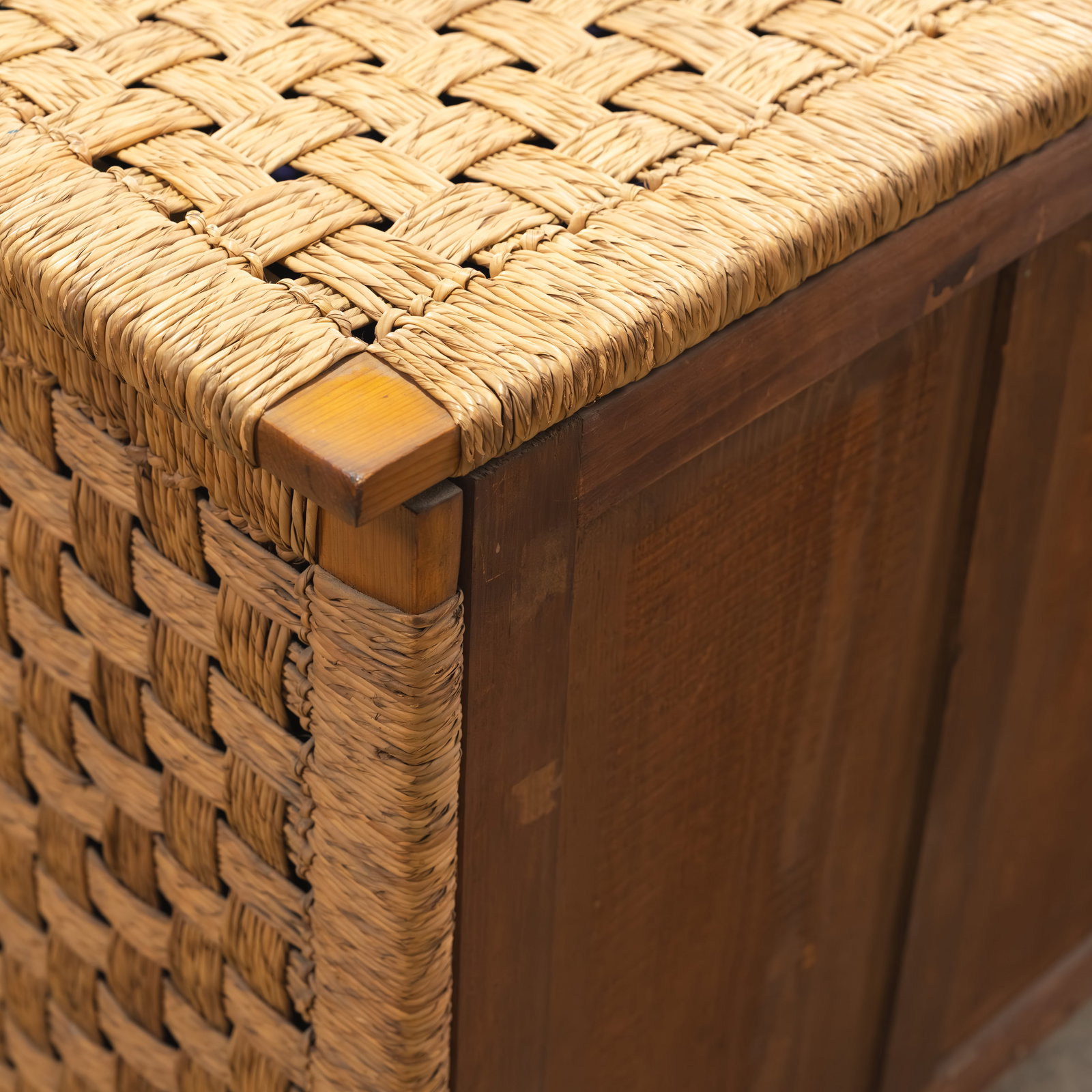 Michael Van Beuren - Cabinet - 7