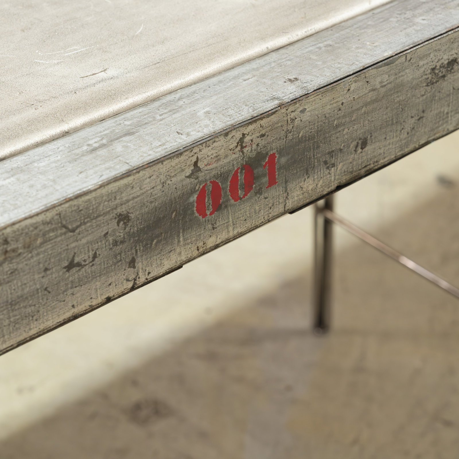 Jonathan Singleton - Desk - 7
