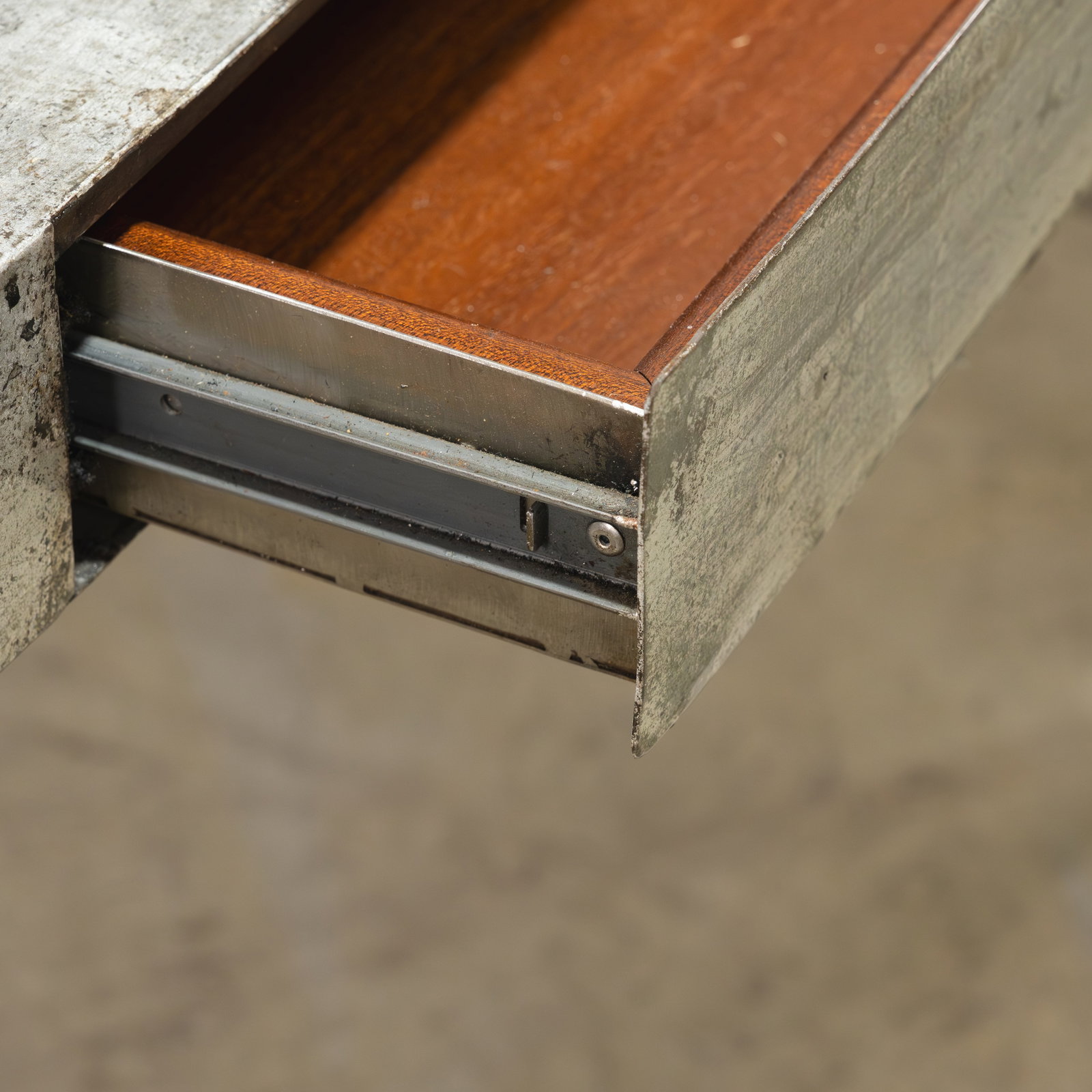 Jonathan Singleton - Desk - 8