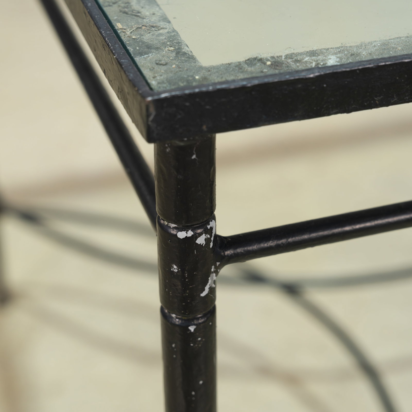 Mario Papperzini (Attr.) - Table - 3
