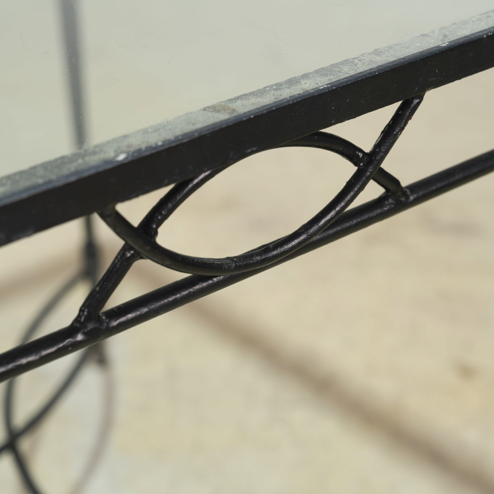 Mario Papperzini (Attr.) - Table - 4