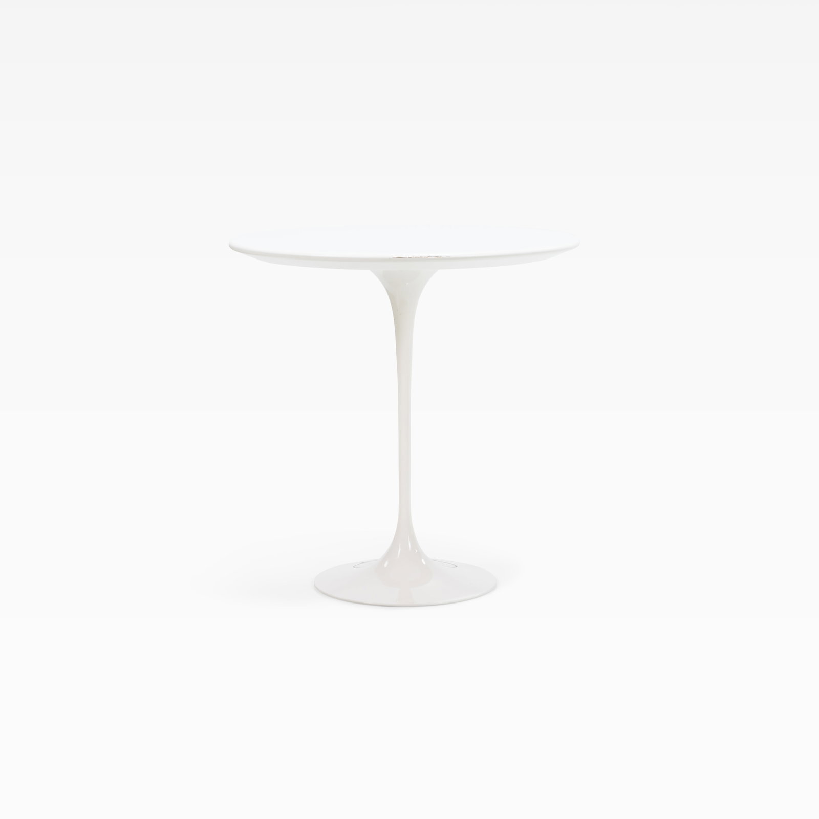 Eero Saarinen - Tulip Table: A tulip table by Eero Saarinen for Knoll. All measurements are in inches. Height x Width x Depth