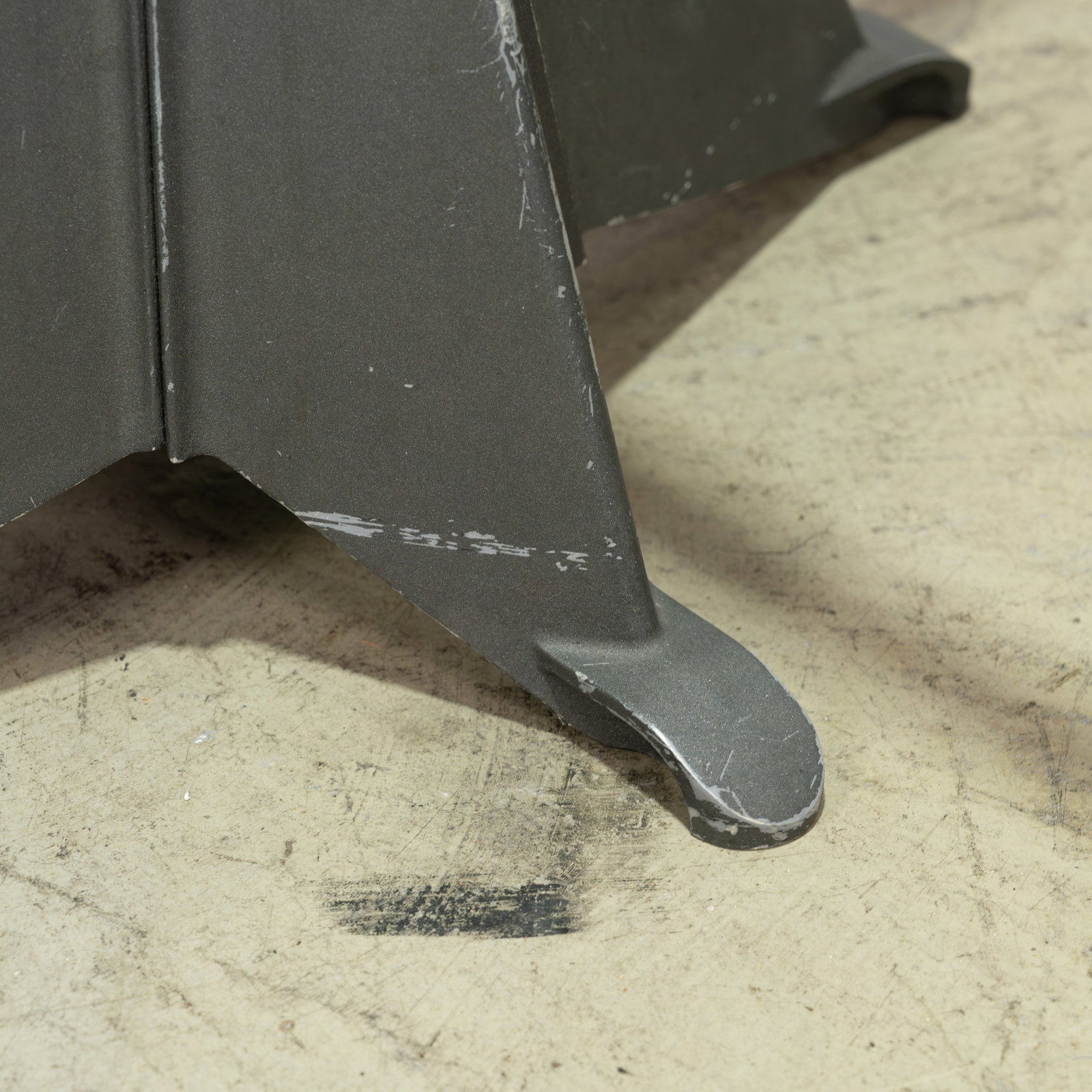 Oscar Tusquets - Dining Table - 2
