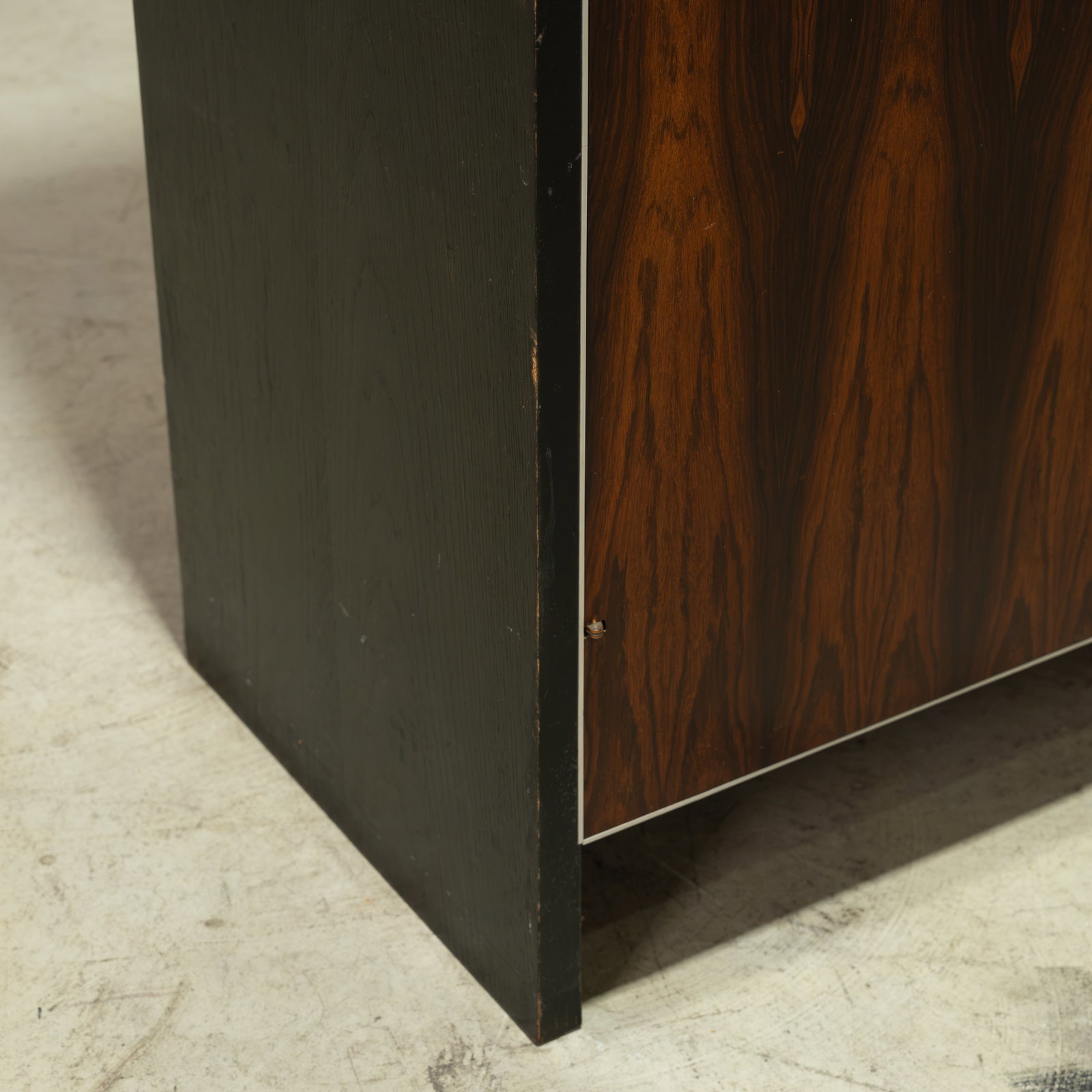 Robert Baron - Wardrobe - 10