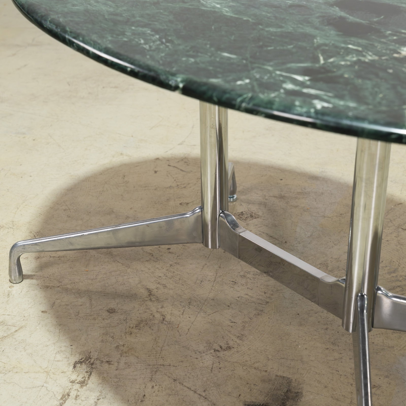 Charles & Ray Eames - Marble Table - 2