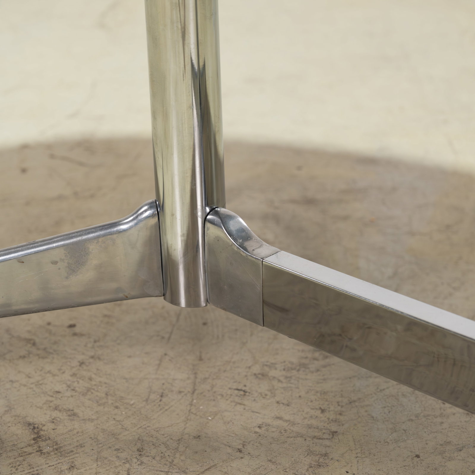 Charles & Ray Eames - Marble Table - 8