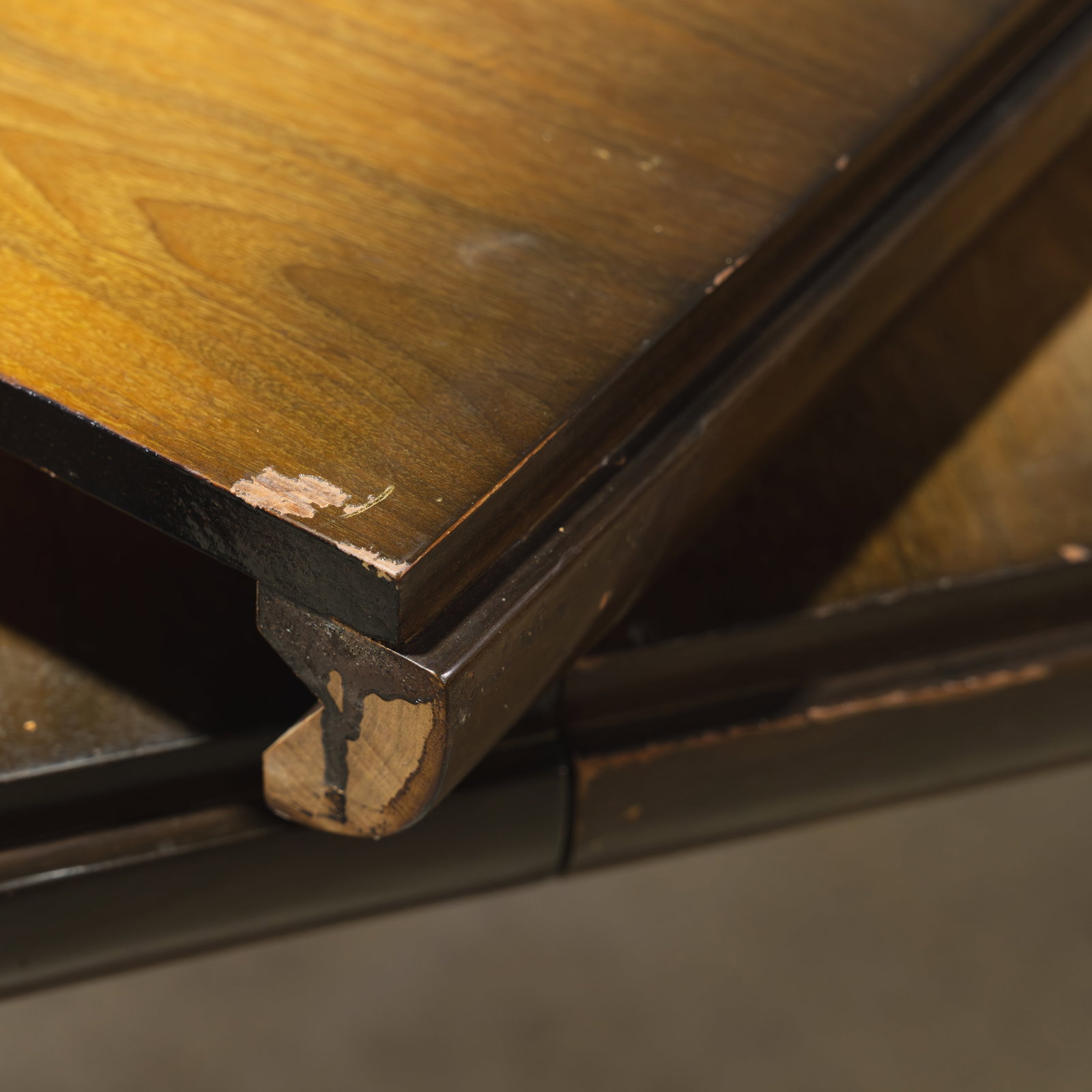 Italian Dining Table - 10
