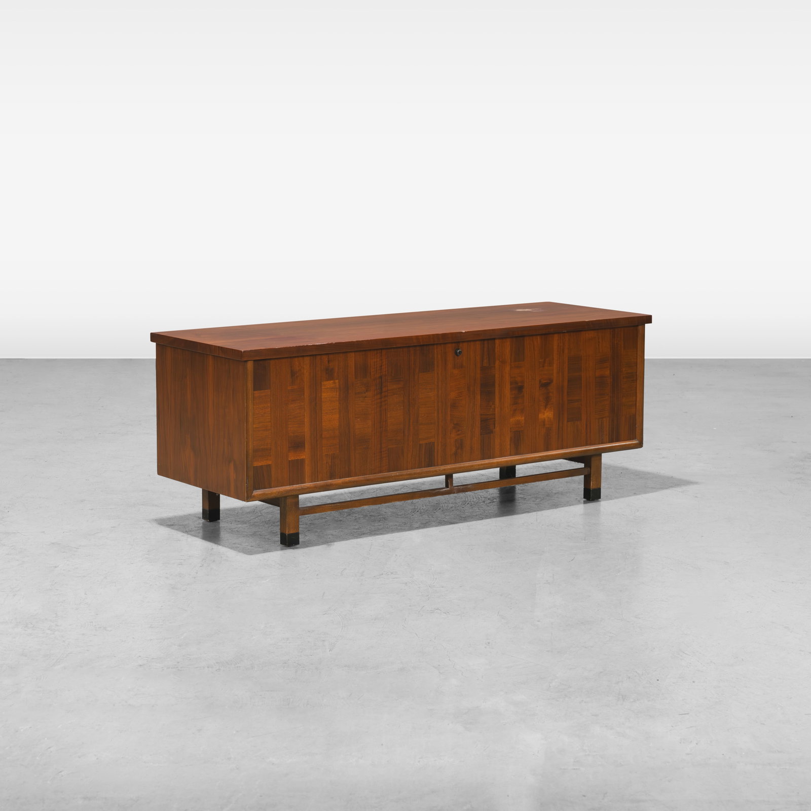 Lane - Cedar Chest (1 of 7)
