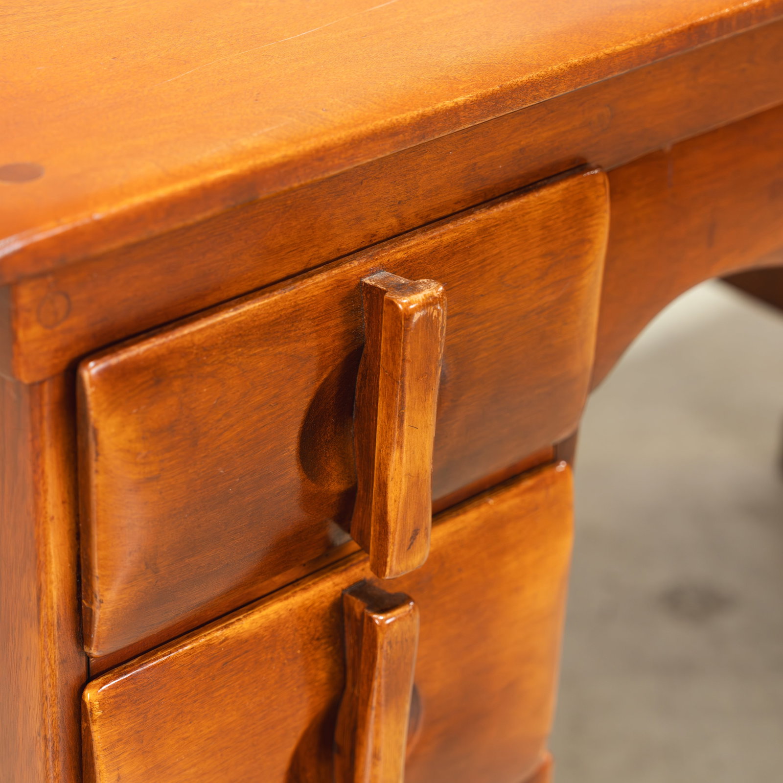 Herman Devries - Desk - 3