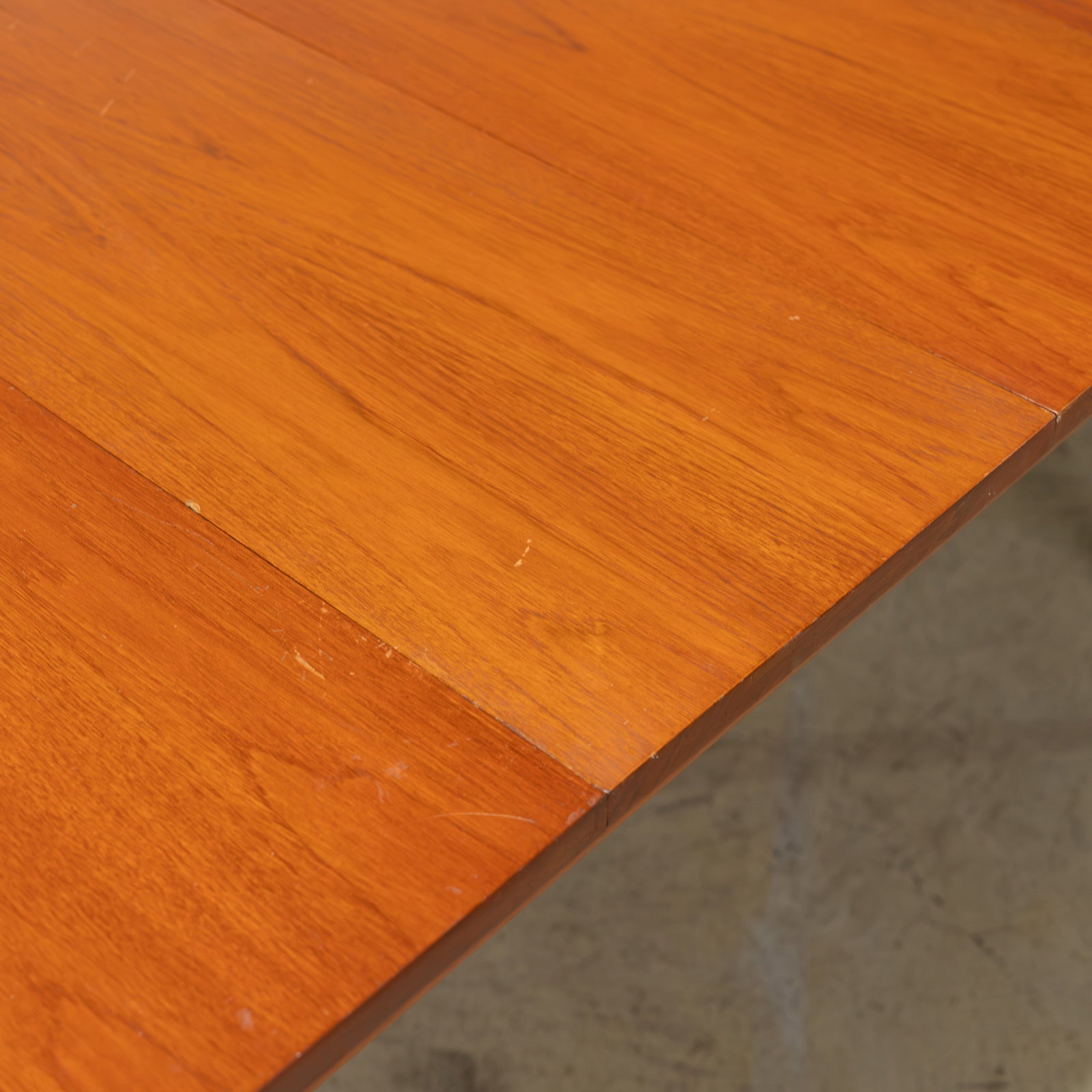 Grete Jalk - dining table - 10