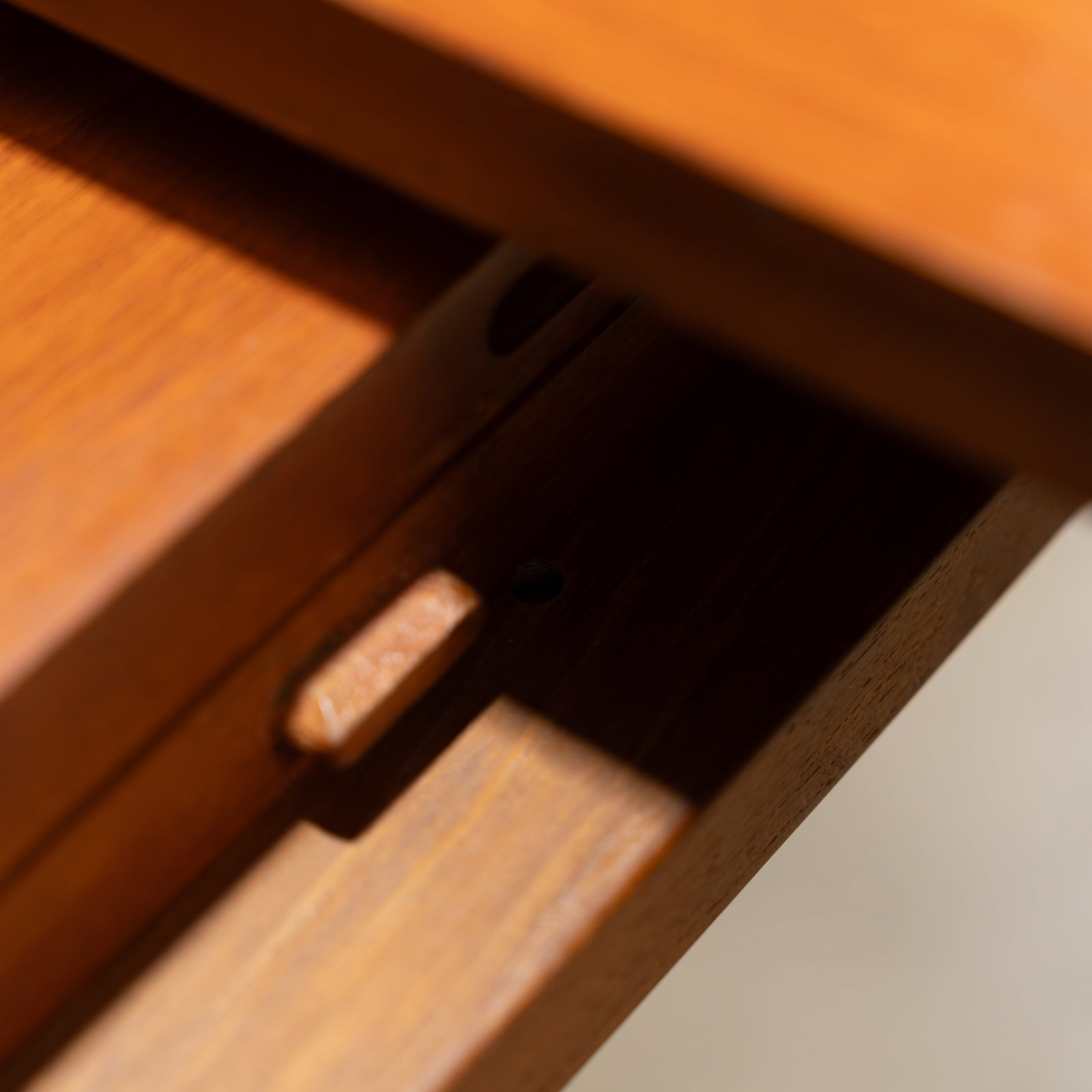 Grete Jalk - dining table - 17