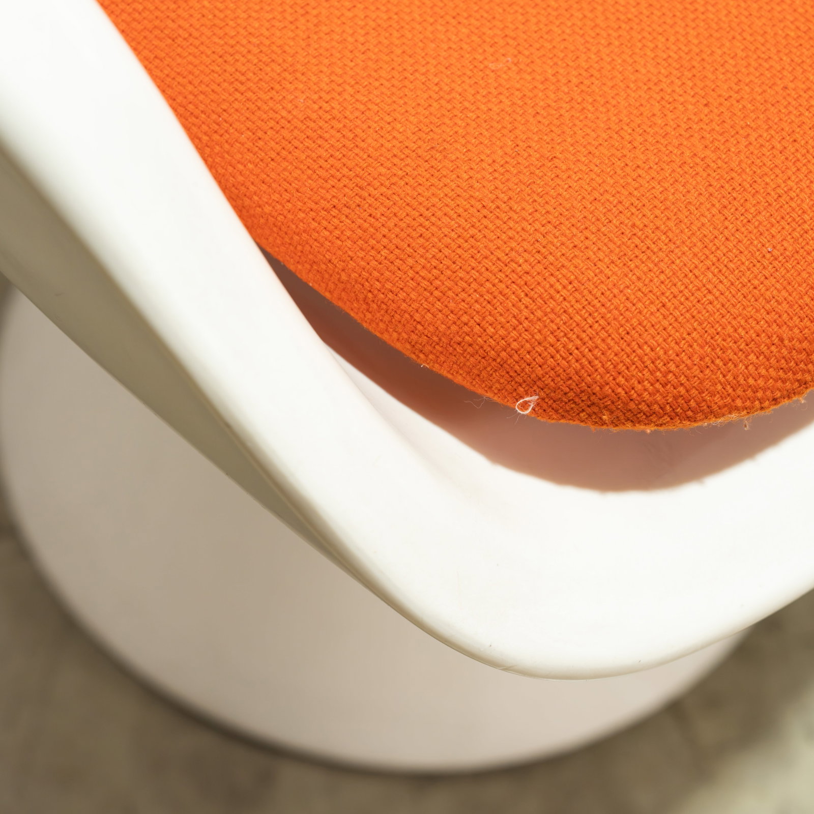 Hollen - Plastic Chairs - 3