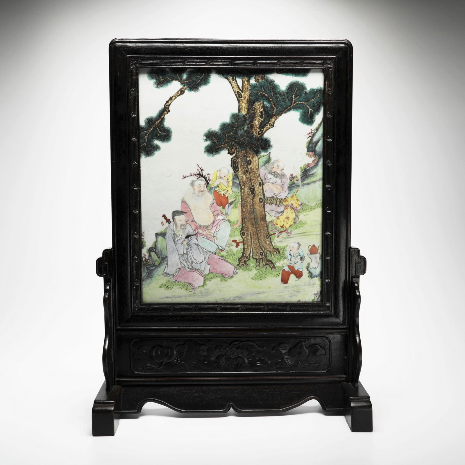 A famille rose figure interstitial, Qianlong period, (1 of 6)