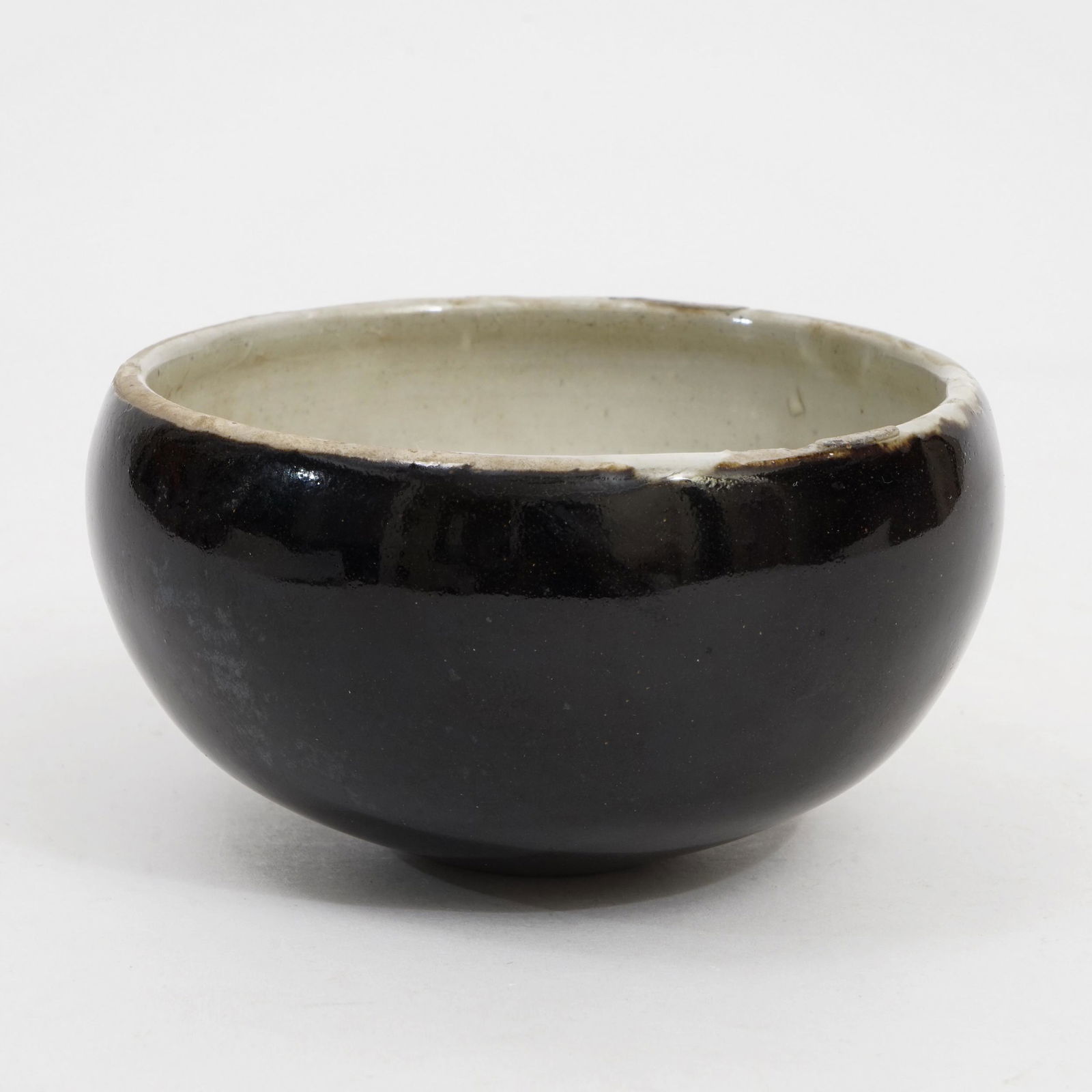 A Black-glazed Bowl, Tang Dynasty (1 of 4)