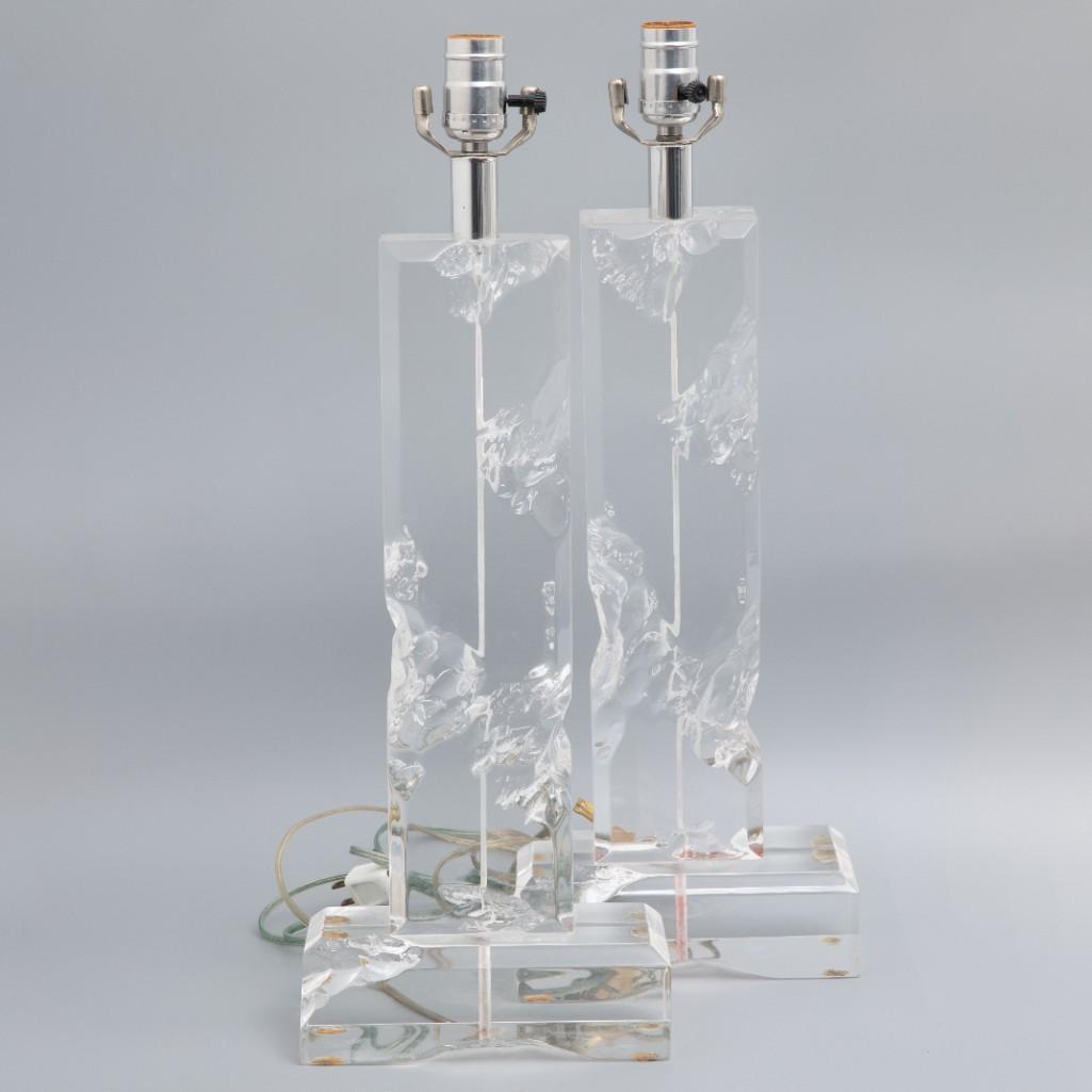 Mid century modern Pair chipped ice lucite table lamps: Mid century modern Pair of designor lucite chipped ice table lamps. 18"H x 8"W. From base to top of electric it measures 22"H