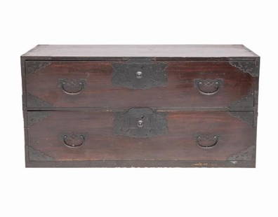 19th century Japanese tansu chest of drawers: Asian 19th C. Japanese Tansu chest, iron bound Tansu or campaign chest. 45.5" W x 22.5" H x 17"D