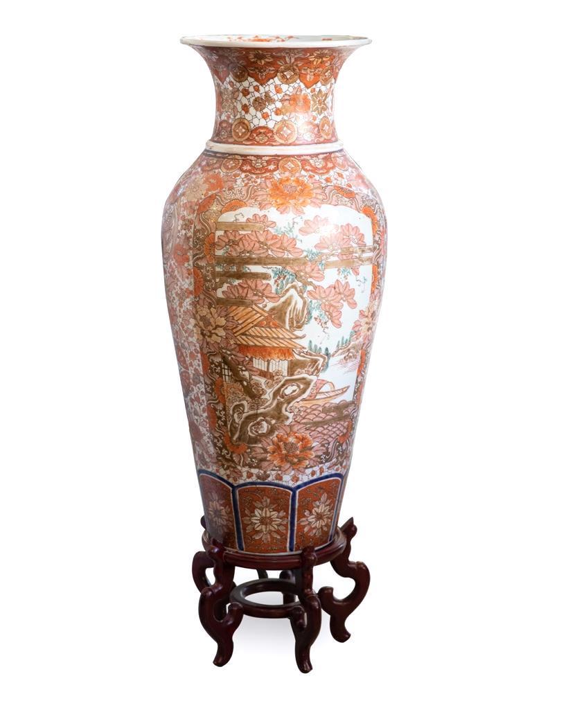 Japanese Meiji Period Imari Palace size floor vase (1 of 7)