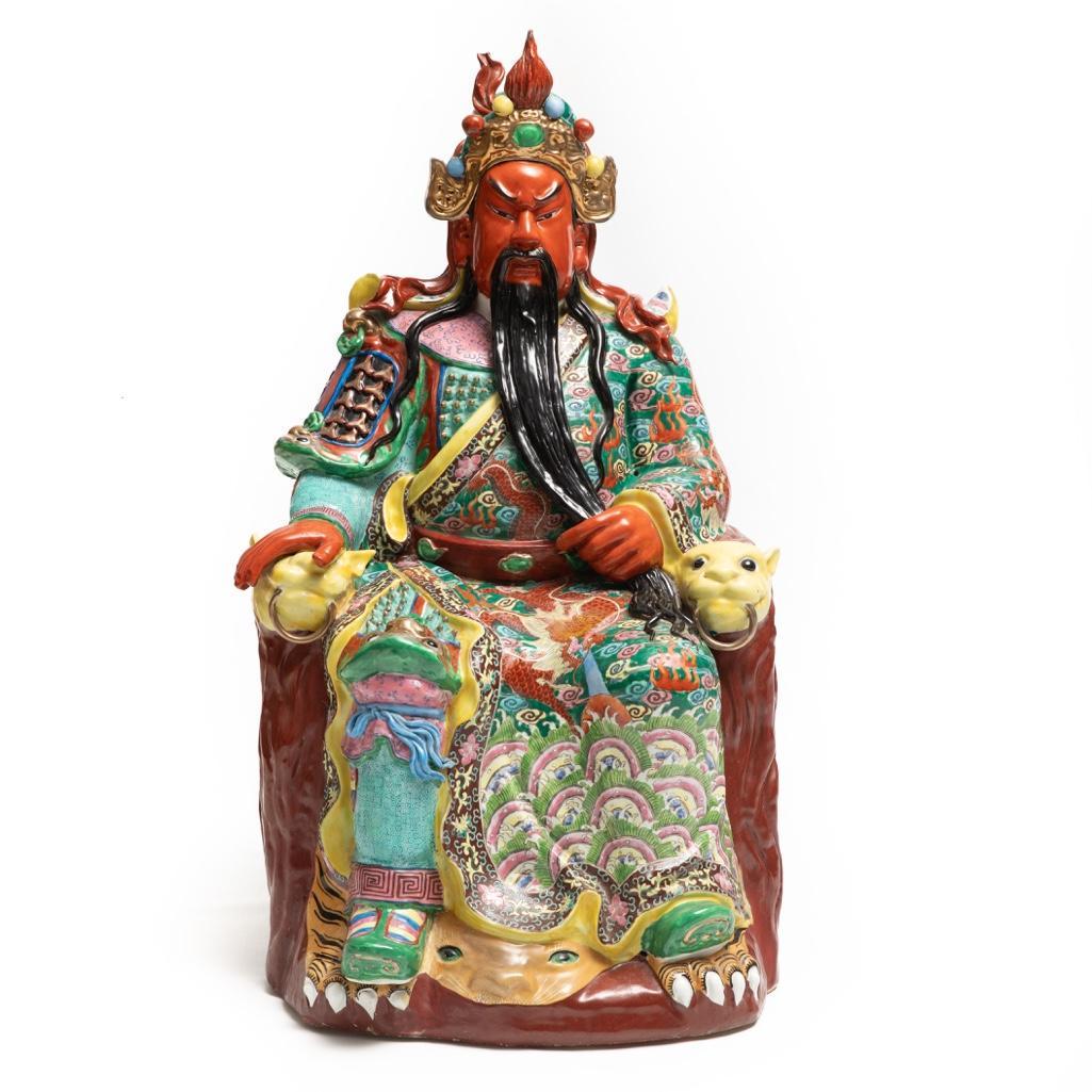 Large Chinese porcelain figure of emperor (1 of 11)