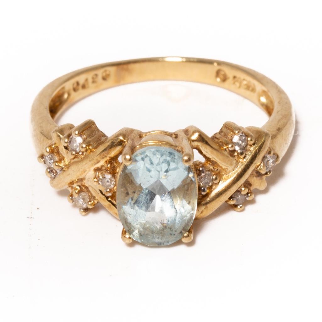 Alwand Vahan Gold, Aquamarine and Diamond Ring (1 of 4)
