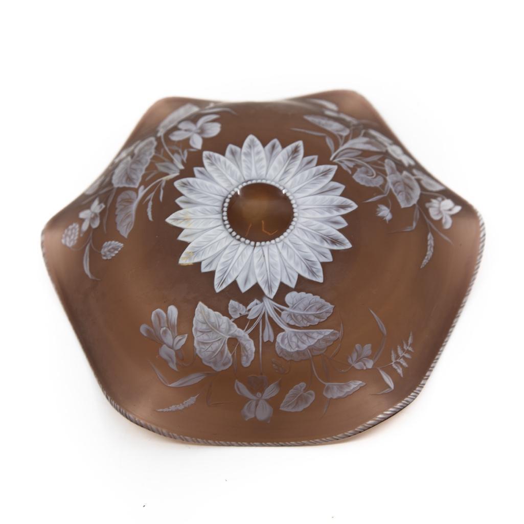 20th century Thomas Webb English Cameo Glass Bowl: Thomas Webb Cameo Glass English cameo glass bowl, white-cut-to-brown, 6" diameter. Provenance: From the Keenan Family estate of North Miami, Florida.