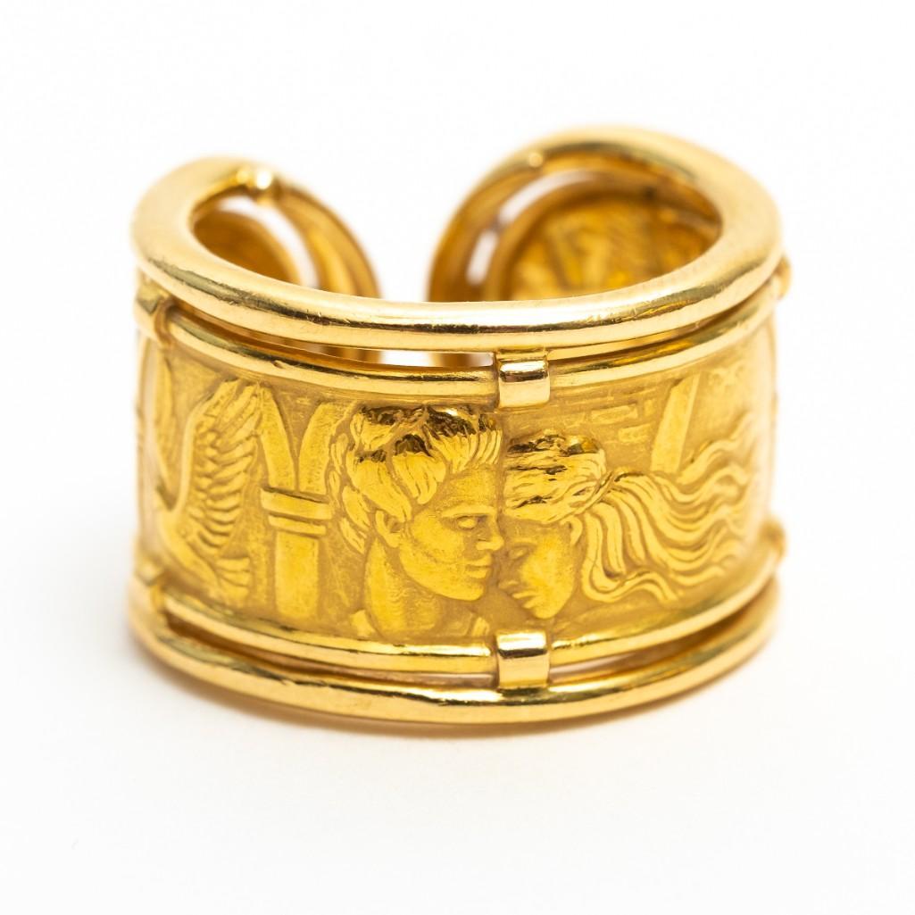 Carrera y Carrera Signed Romeo and Juliet 18k Gold Ring: Carrera and Carrera Signed Romeo and Juliet 18k Gold Ring Artist/Maker: Carrera y Carrera. Dimensions: Ring Size 5. Weight 7 grams. Condition: Very Good. Metal: 18K Gold. Markings: 750, CC