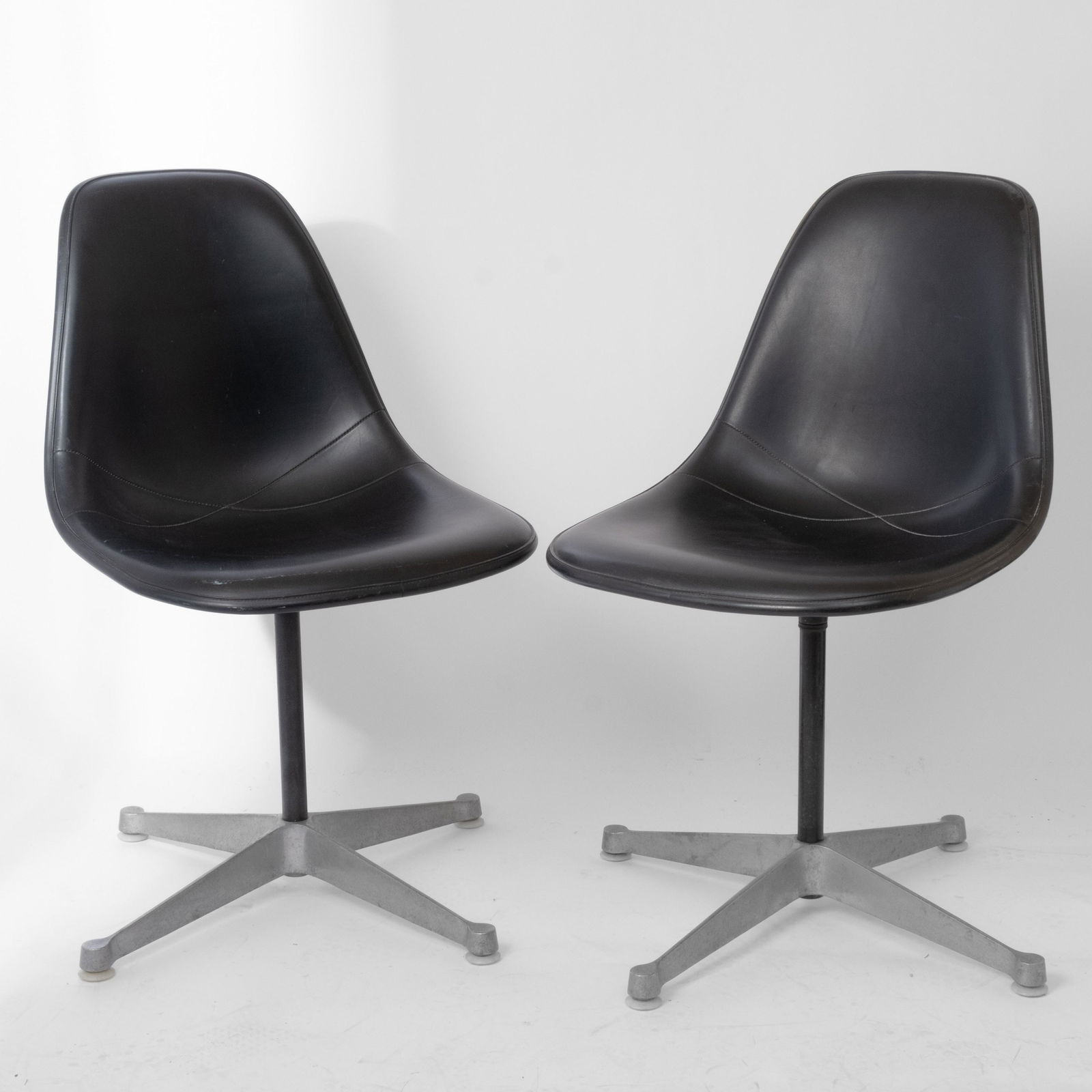 Herman Miller Pair of Original Upholstered Fiberglass Swivel Based Office Chairs for IBM (1 of 4)