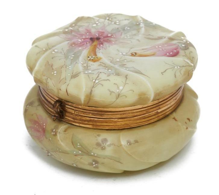 Wavecrest Floral-decorated Glass Dresser/Trinket Box, circa 1920 (1 of 5)