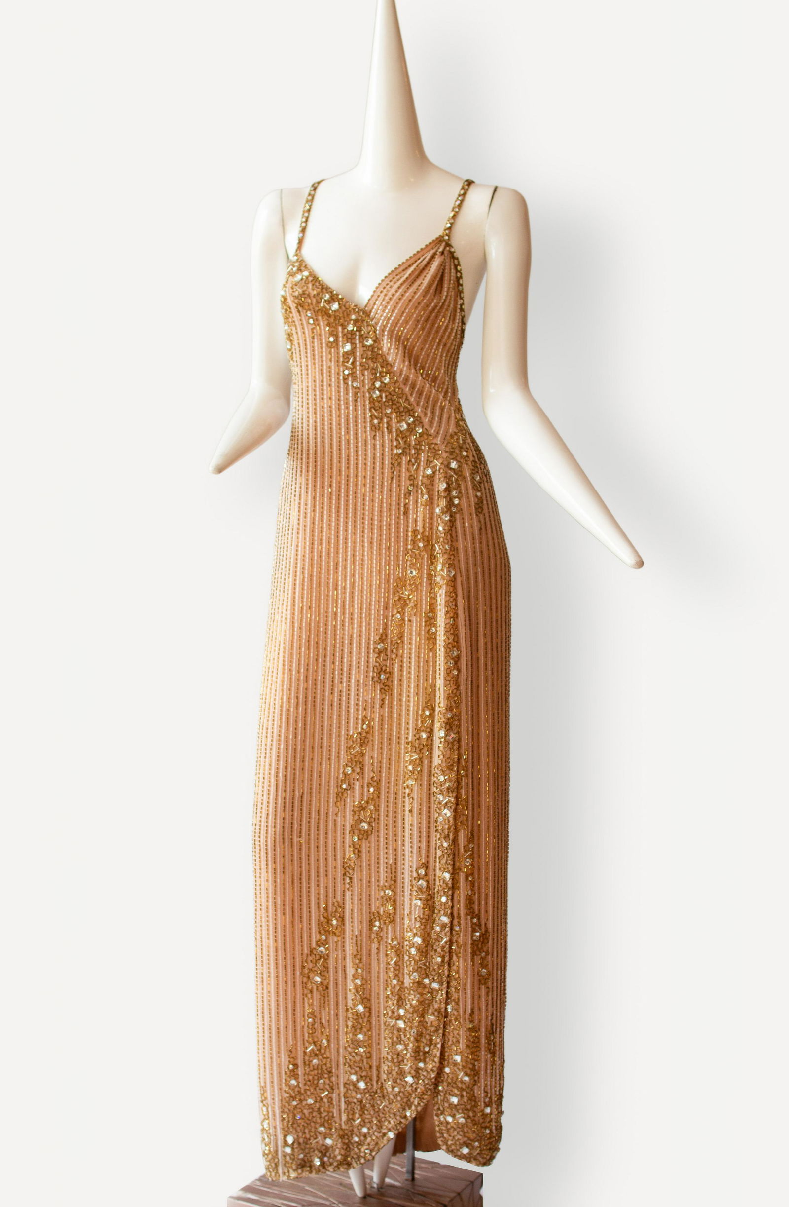 Bob Mackie Dramatic and amazing one of a kind beaded evening gown. Robert Gordon Mackie is an (1 of 20)