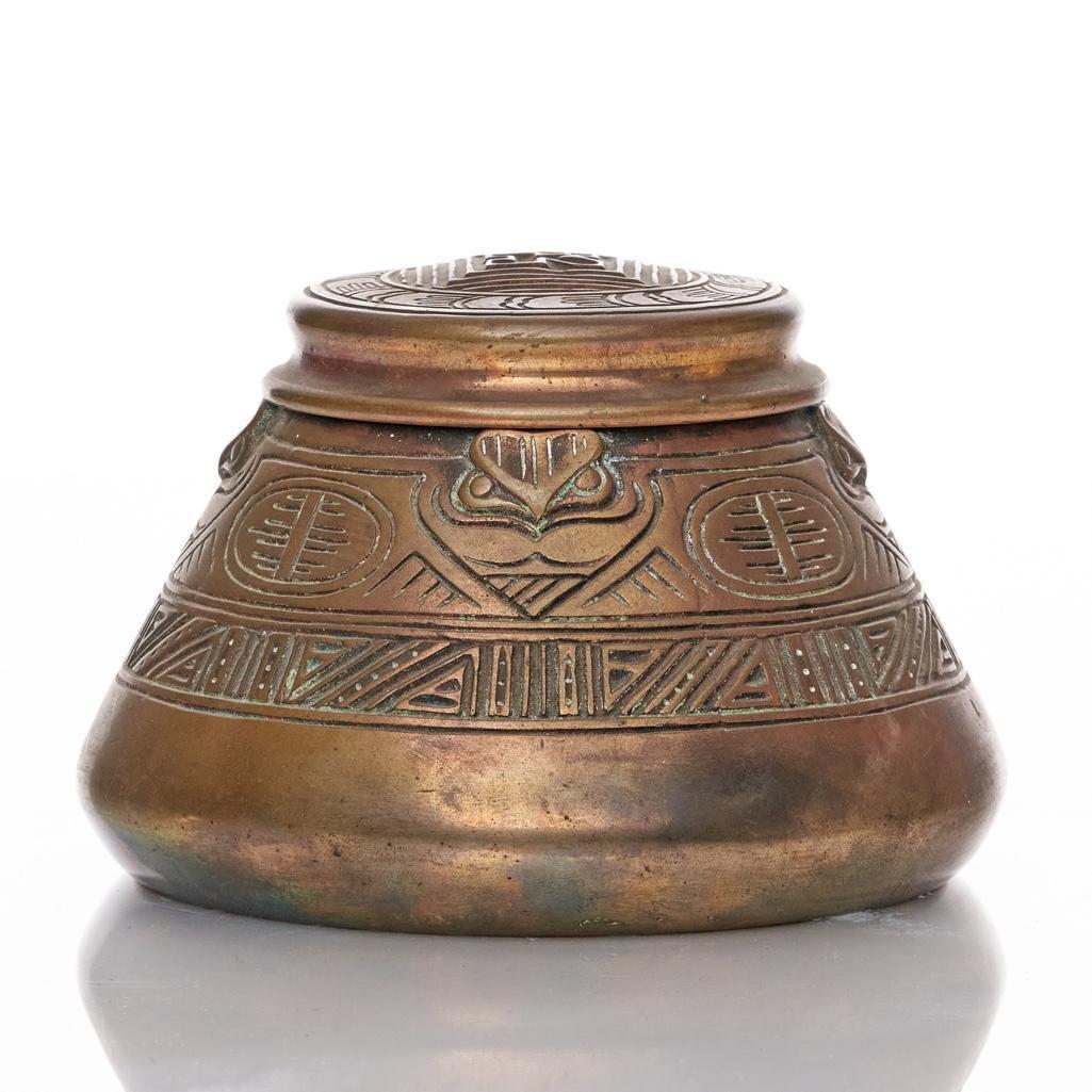 Tiffany Studios, NY. Bronze 5" diameter Inkwell in the American Indian Pattern (1 of 13)