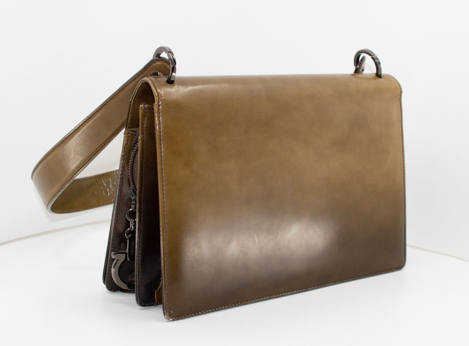 Salvatore Ferragamo Leather Shoulder Bag: Salvatore Ferragamo Leather Shoulder Bag9" x 7" x 3" SHIPPING: Collective Hudson does NOT offer in-house shipping or quotes. Please refer to shipping policy or terms for a list of third