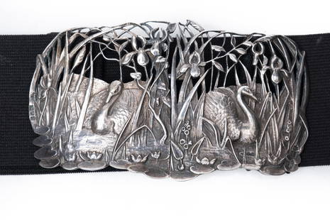 Signed Art Nouveau sterling silver belt buckle on belt by William Comyns & Sons for Mappin & Webb Lu: Signed Art Nouveau sterling silver belt buckle on belt by William Comyns & Sons for Mappin & Webb Luxury Jewelers circa 1903Exceptional William Comyns & Sons for Mappin & Webb sterling silver belt buc