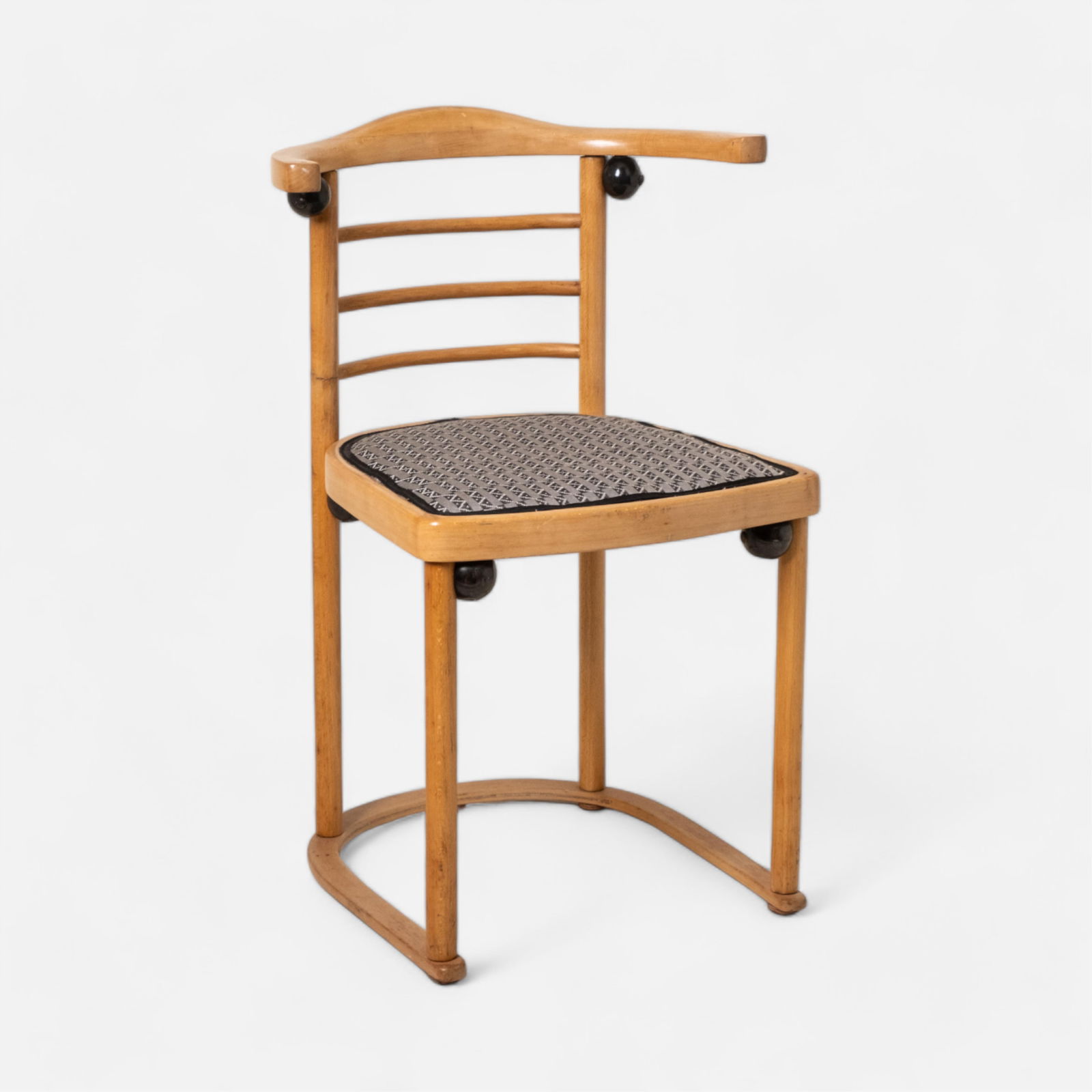 Josef Hoffmann, Fledermaus Chair, Model 728 (1 of 4)