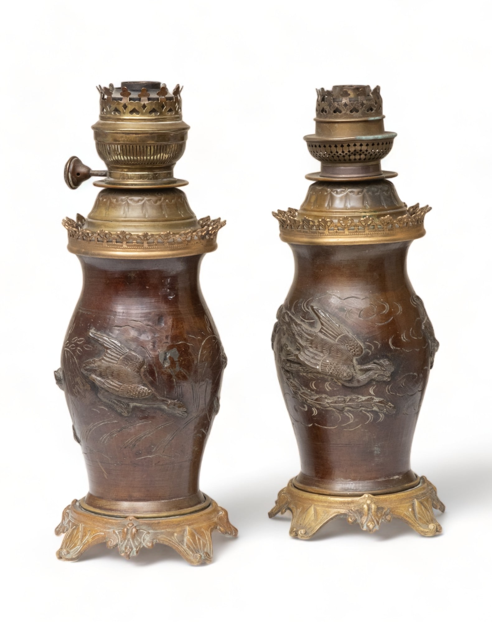 Japanese Meiji Gilt Bronze Bronze Vases Oil Lamps, Mythical Phoenix Birds, 19th Century (1 of 7)