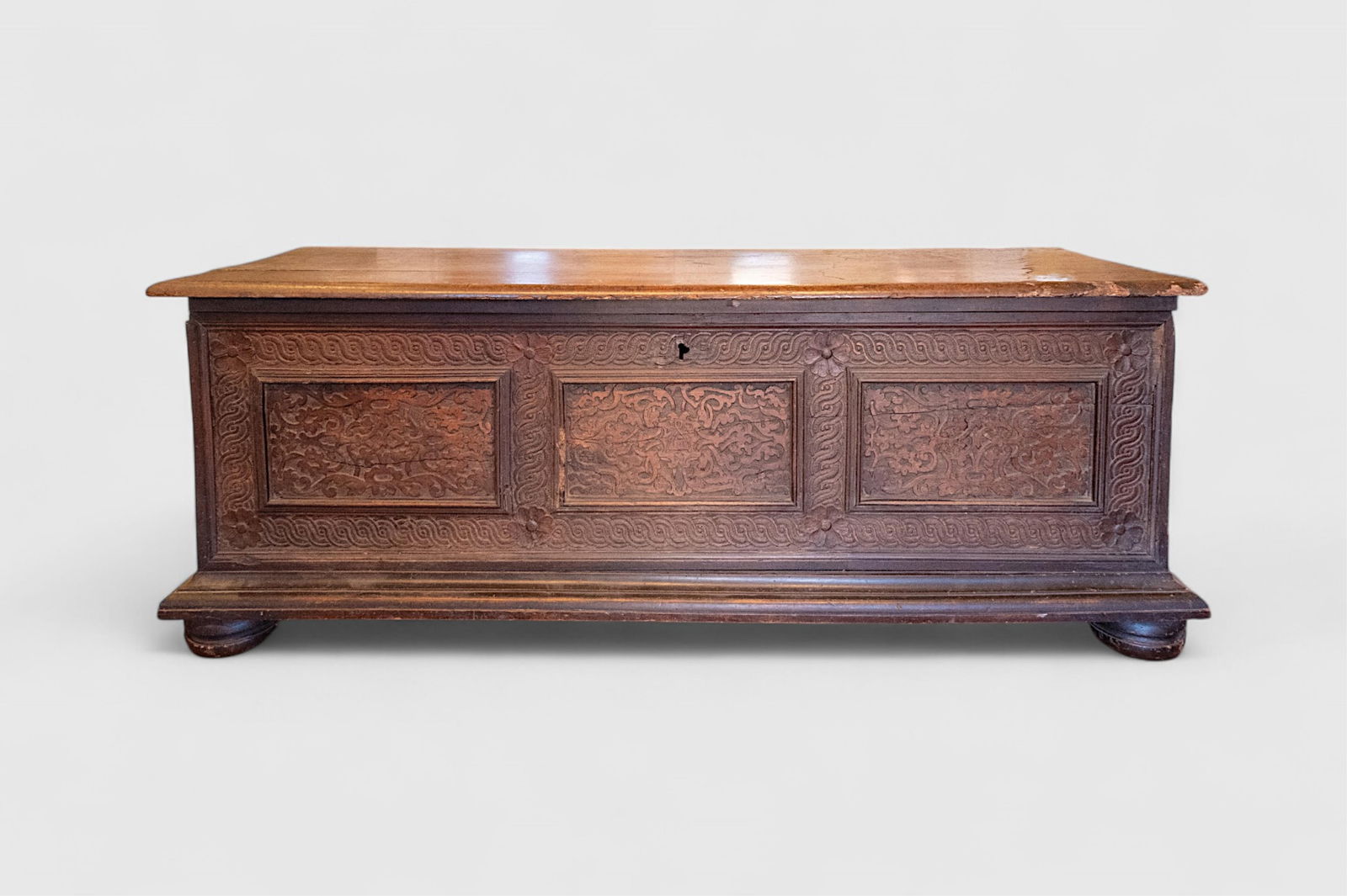 Walnut Antique Carved Blanket or Storage Chest, circa 1600 (1 of 16)