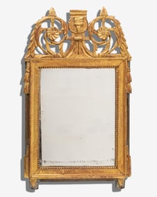 Late 18th Century French Carved Giltwood Mirror