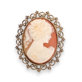 Vintage Cameo Brooch